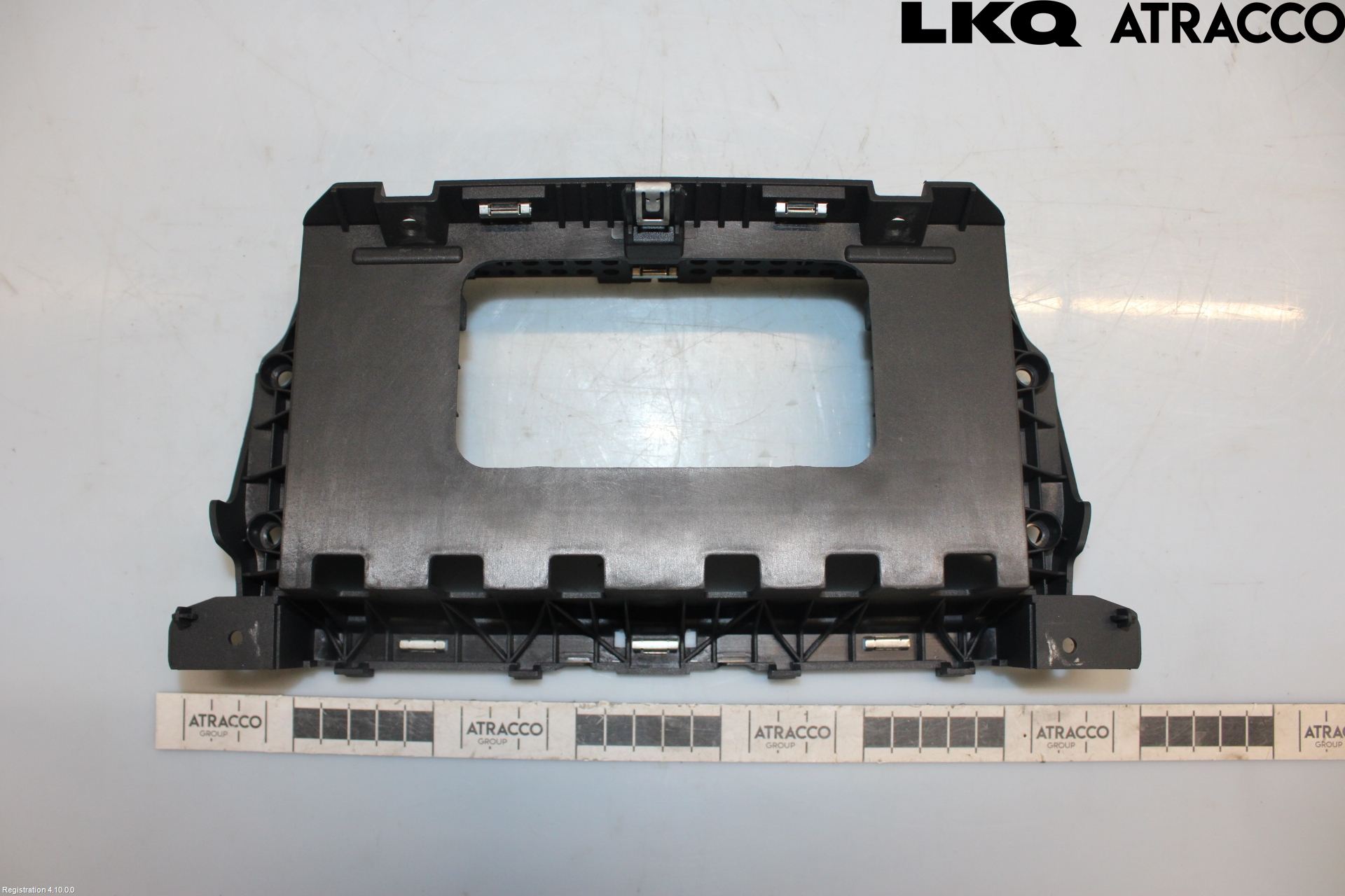 Cupra LEON 21- Instrument-Radio Sarg