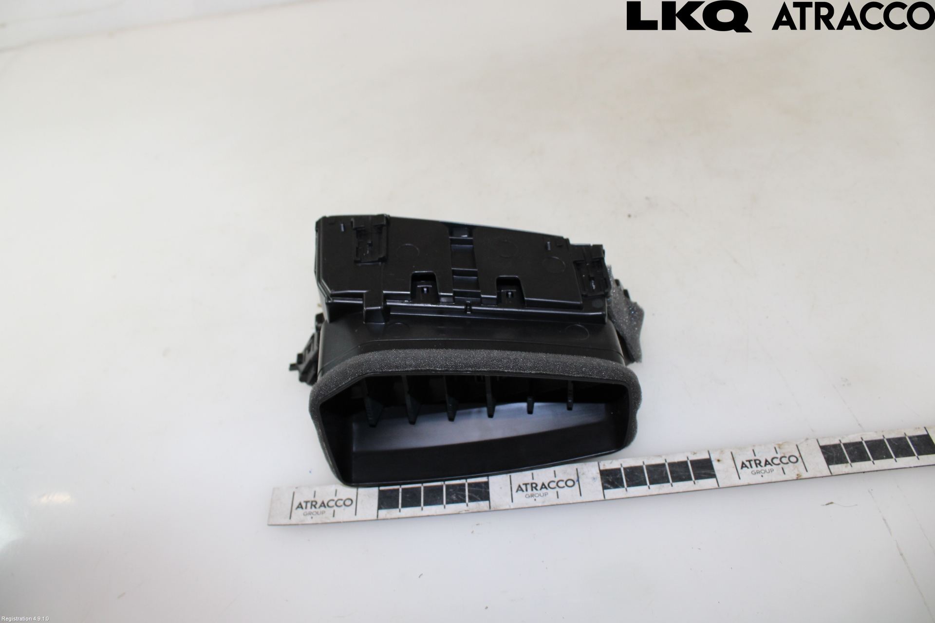 Toyota COROLLA 19- Defrosterkanal-Munstycke