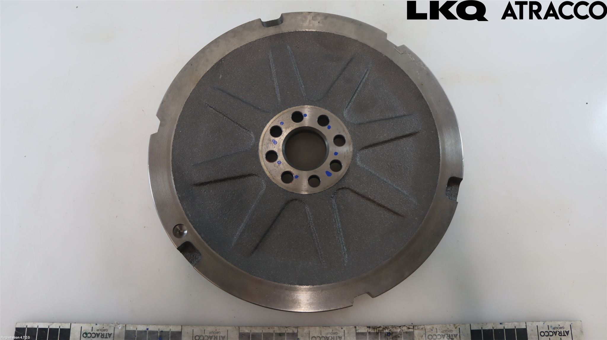 Toyota AURIS 13-19 Svänghjul Aut