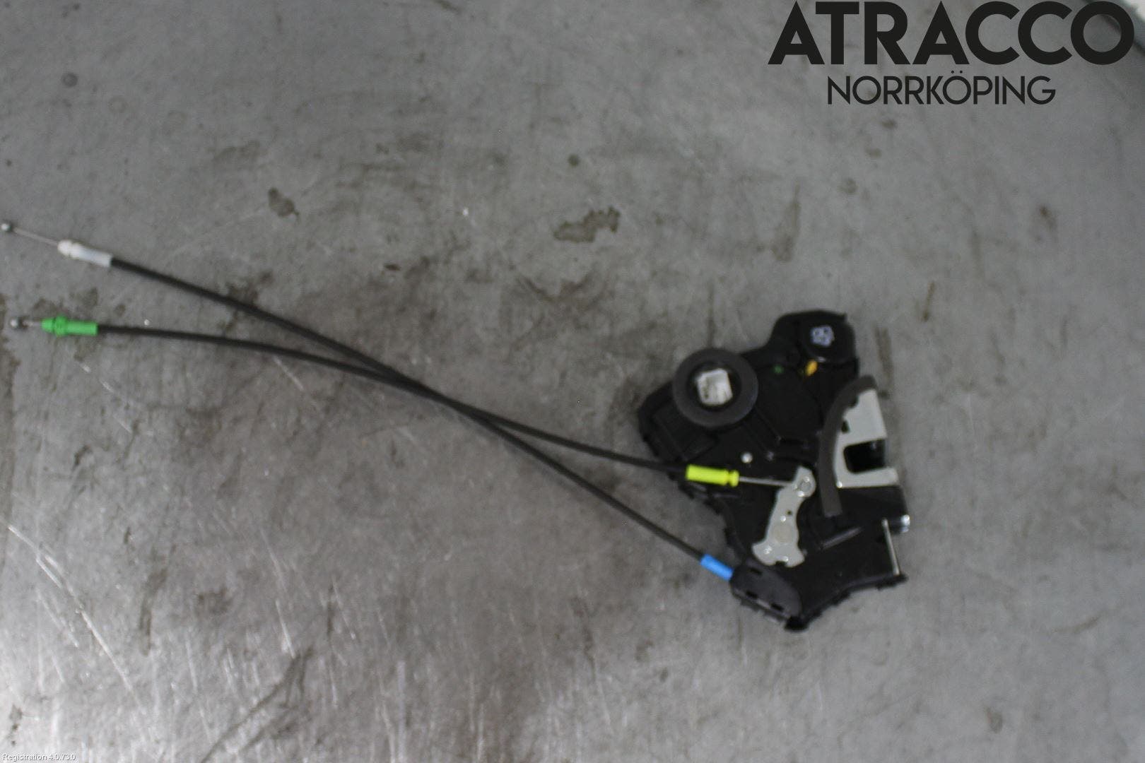 Toyota AURIS 13-19 Låskista-Dörrlås