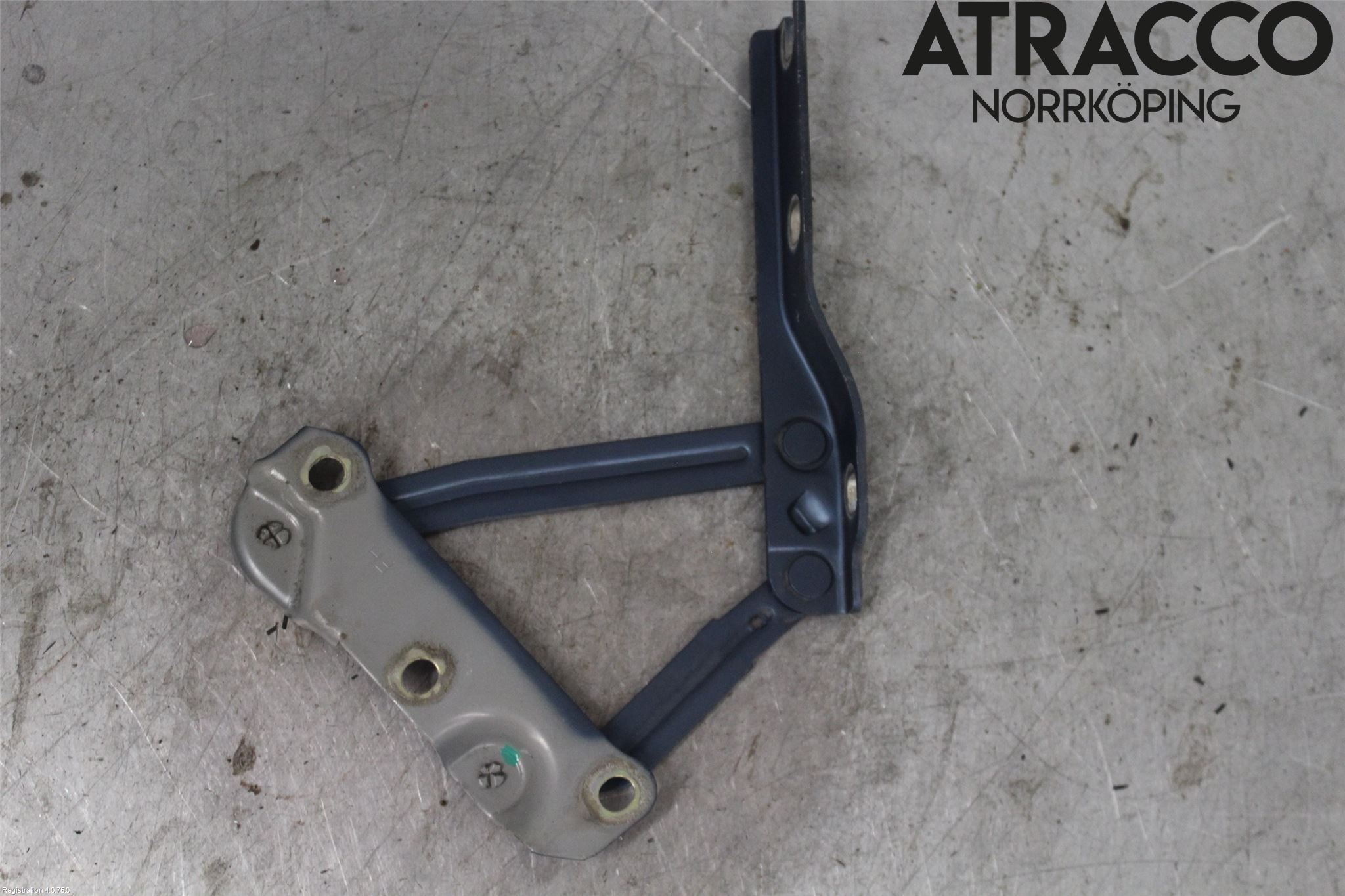 Saab 9-5     06-10 Huvgångjärn