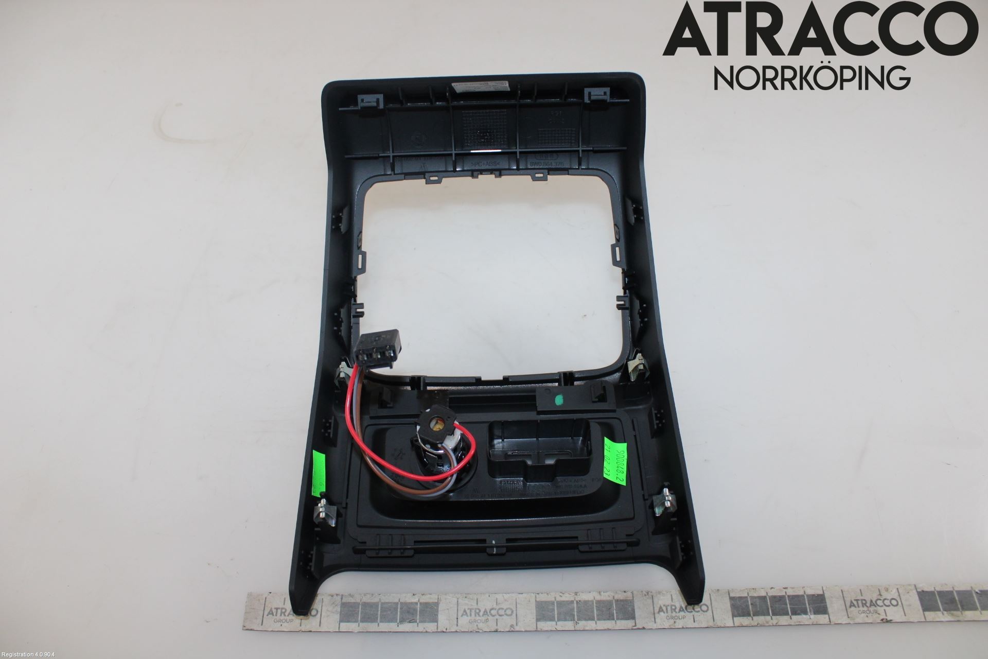 Audi A4/S4 B9 20- Instrumentkonsoll Mitt