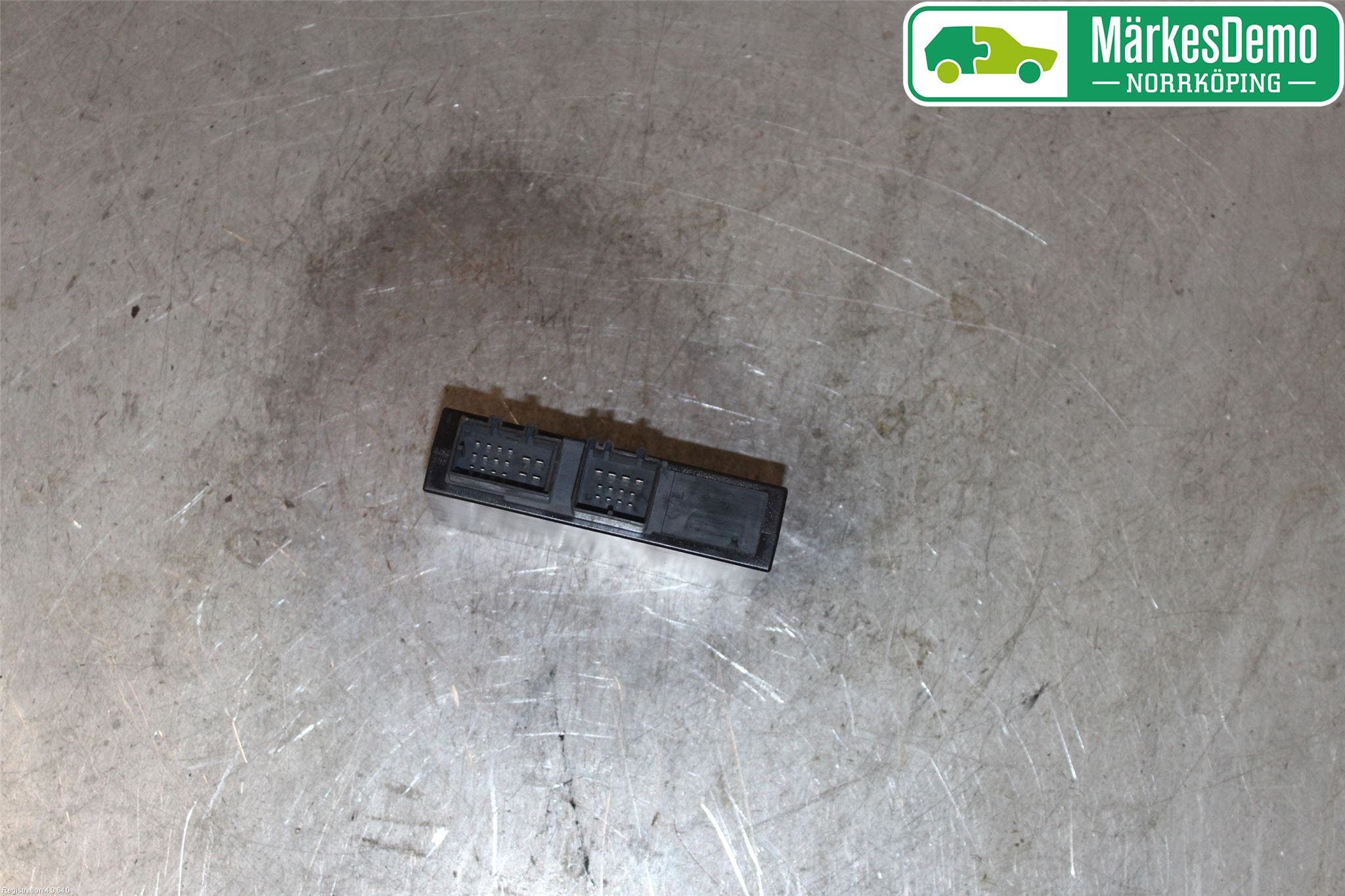 Audi A4 12-15 Styrenhet Dragkrok