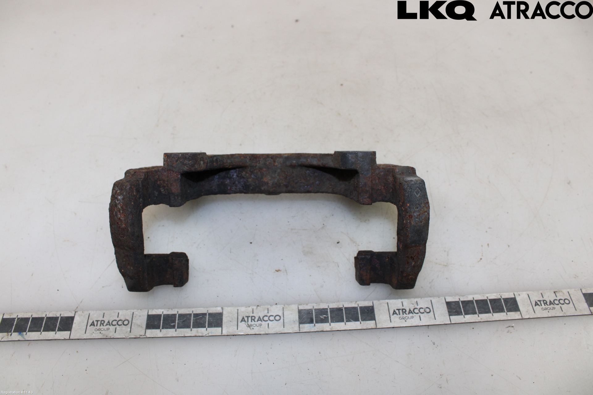 Audi A6/S6     05-11 Bromsokshållare