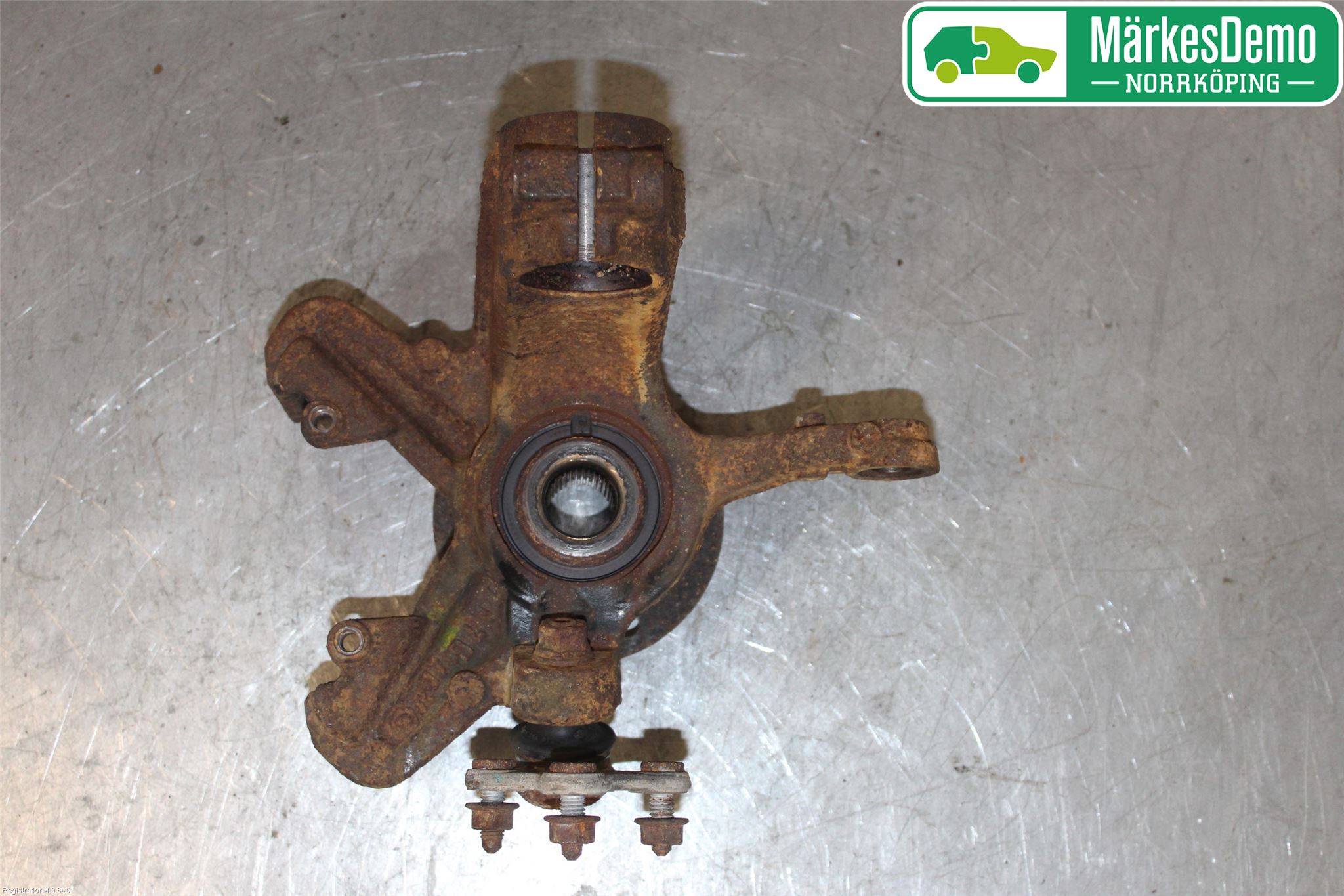 Audi A1/S1 11-18 Styrspindel Lagerhus Hö