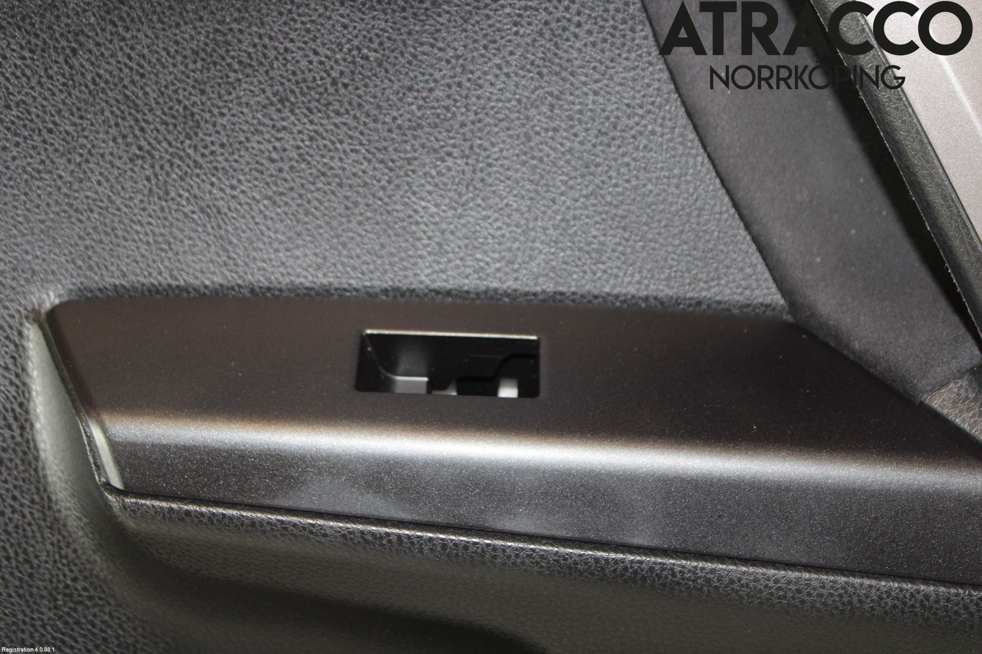 Toyota RAV4 13-18 Dörrklädsel Hö