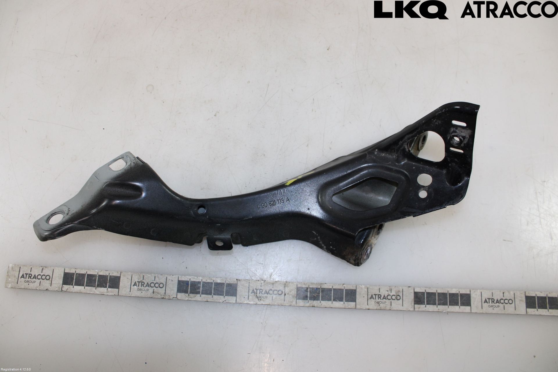 Audi A6/S6 4G 11-18 Skärmfäste Fram Vä