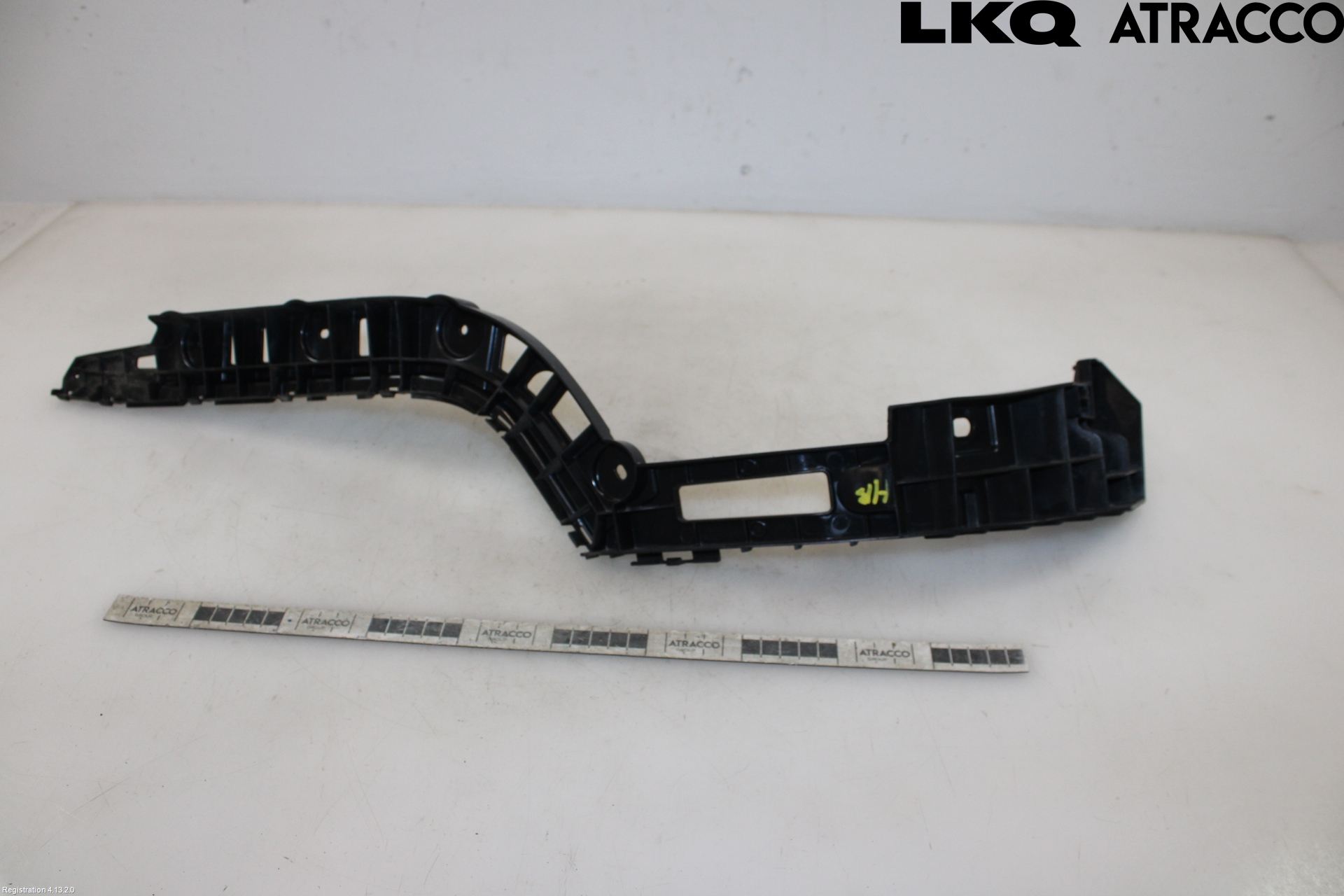 Volkswagen VW PASSAT 11-14 Stötfångarfäste Bak Hö