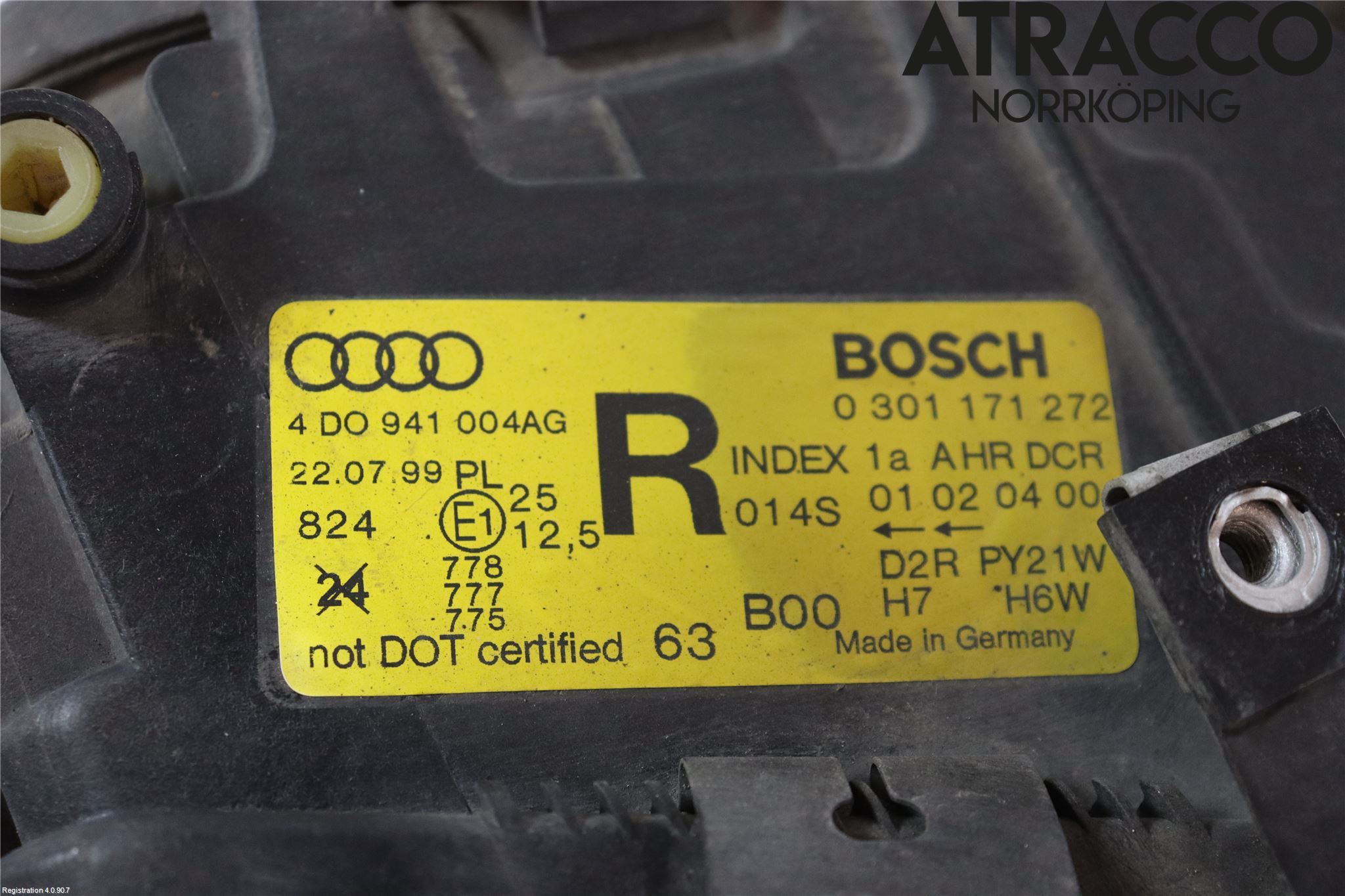 Audi A8/S8 4D 94-02 Strålkastare Höger