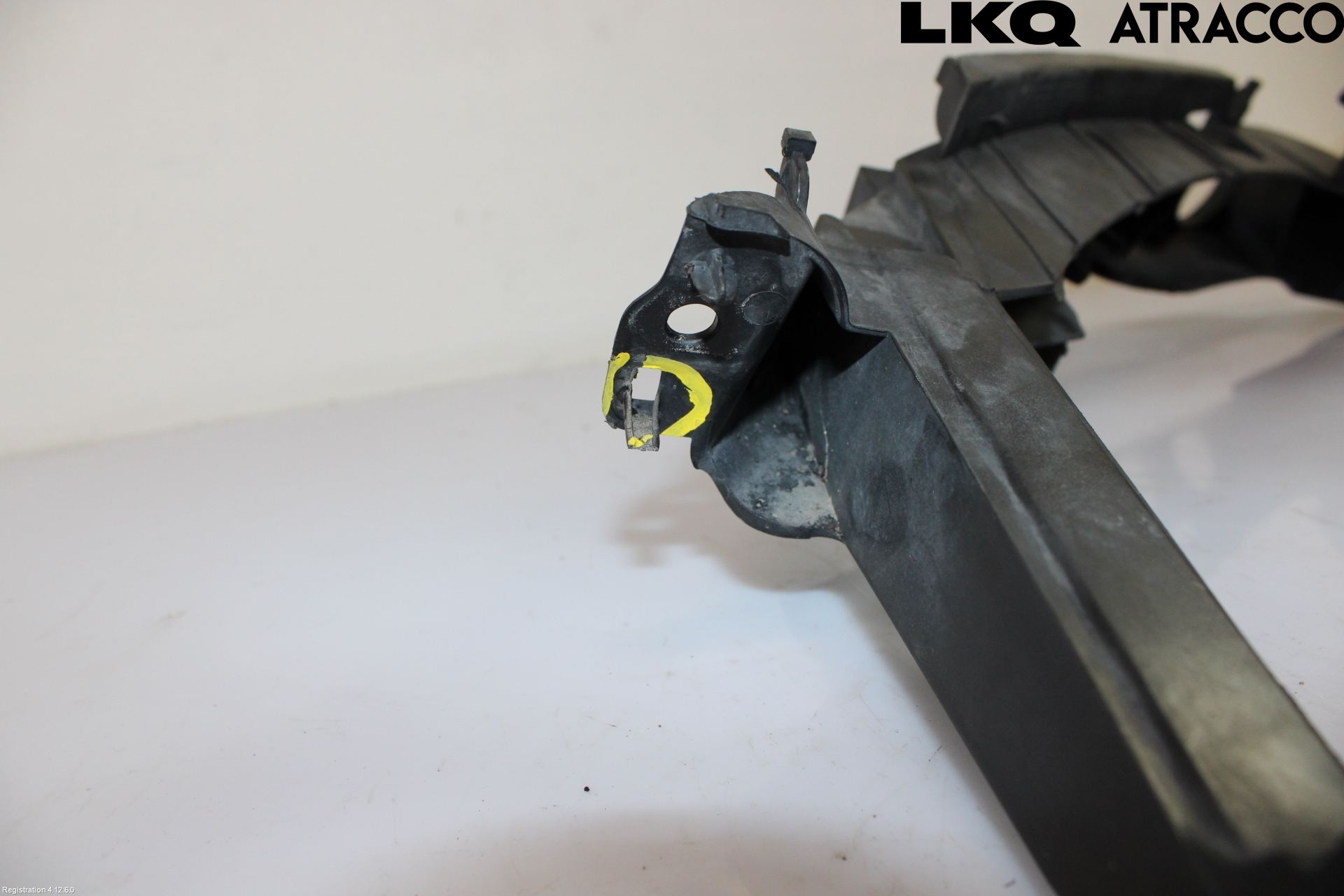 Audi A3/S3 05-13 Strålkastarsarg Vänster