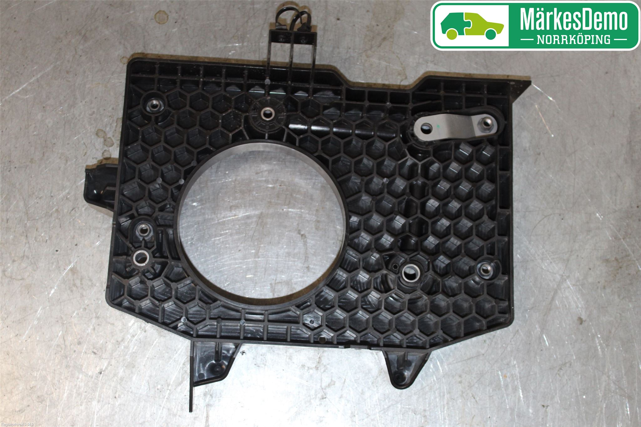 Volkswagen VW GOLF / E-GOLF VII 13-20 Batterilåda-Fäste-Hållare
