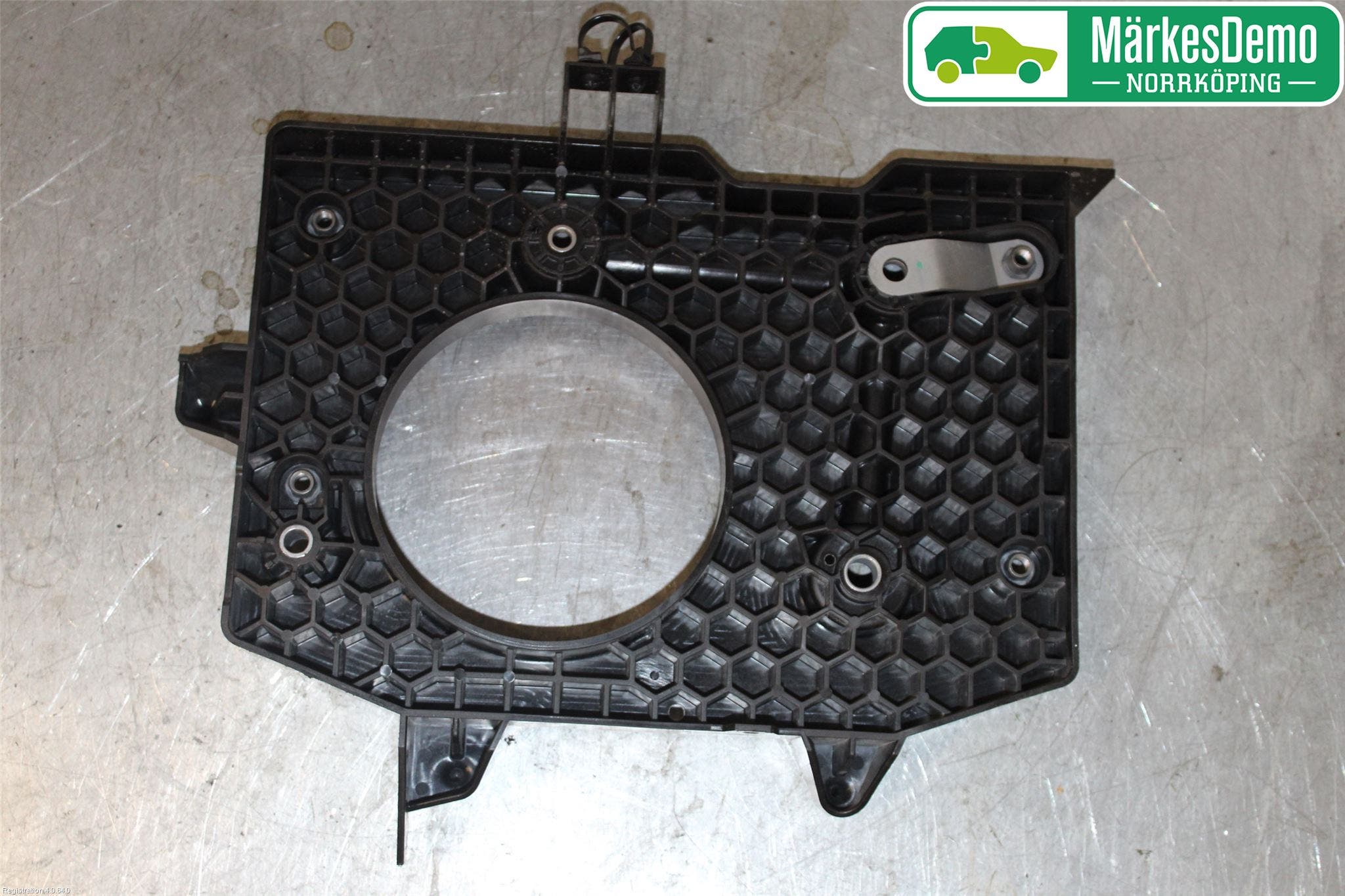 Volkswagen VW GOLF / E-GOLF VII 13-20 Batterilåda-Fäste-Hållare