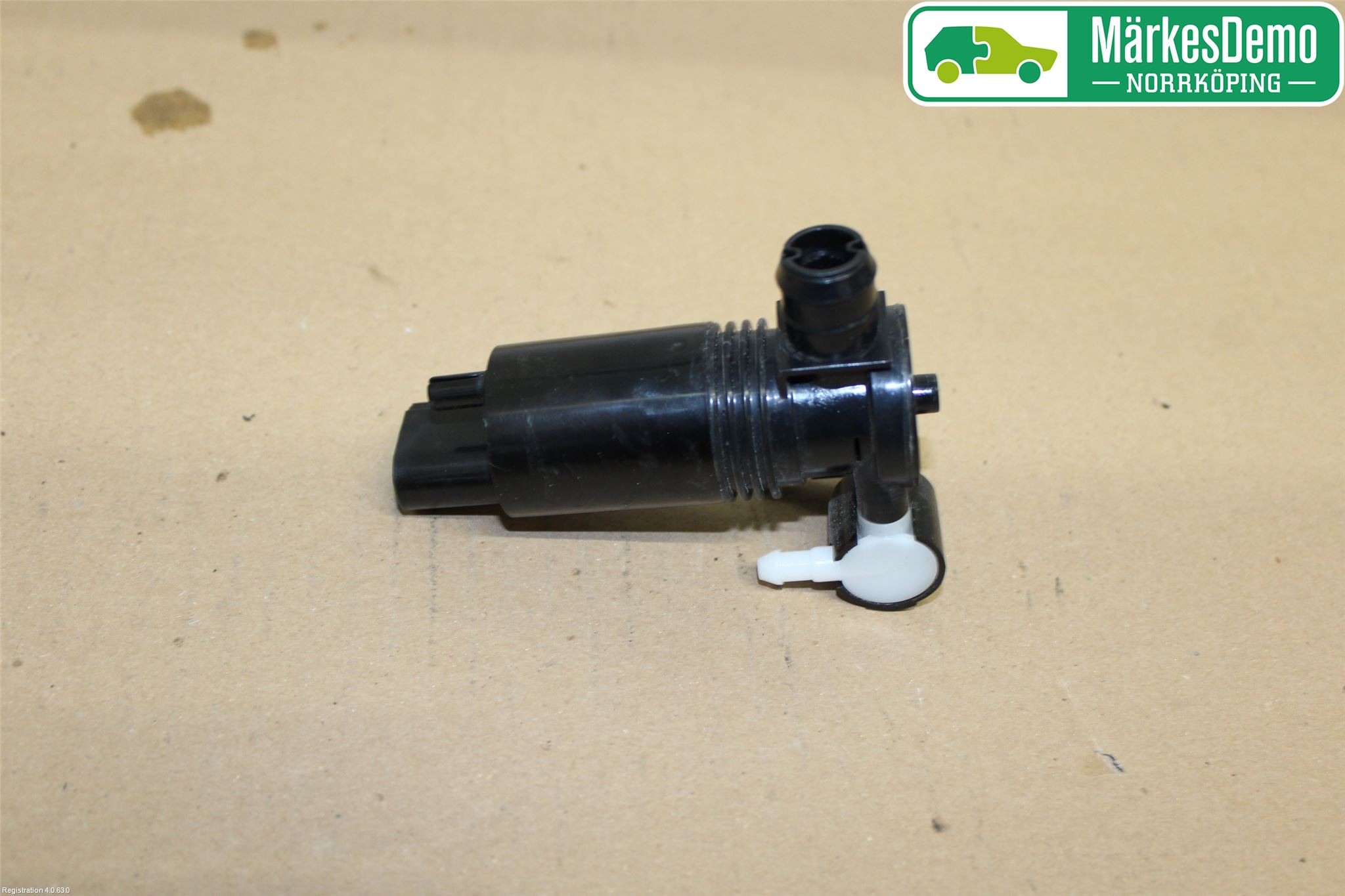 Jaguar I-PACE 18- Spolarpump Vindruta