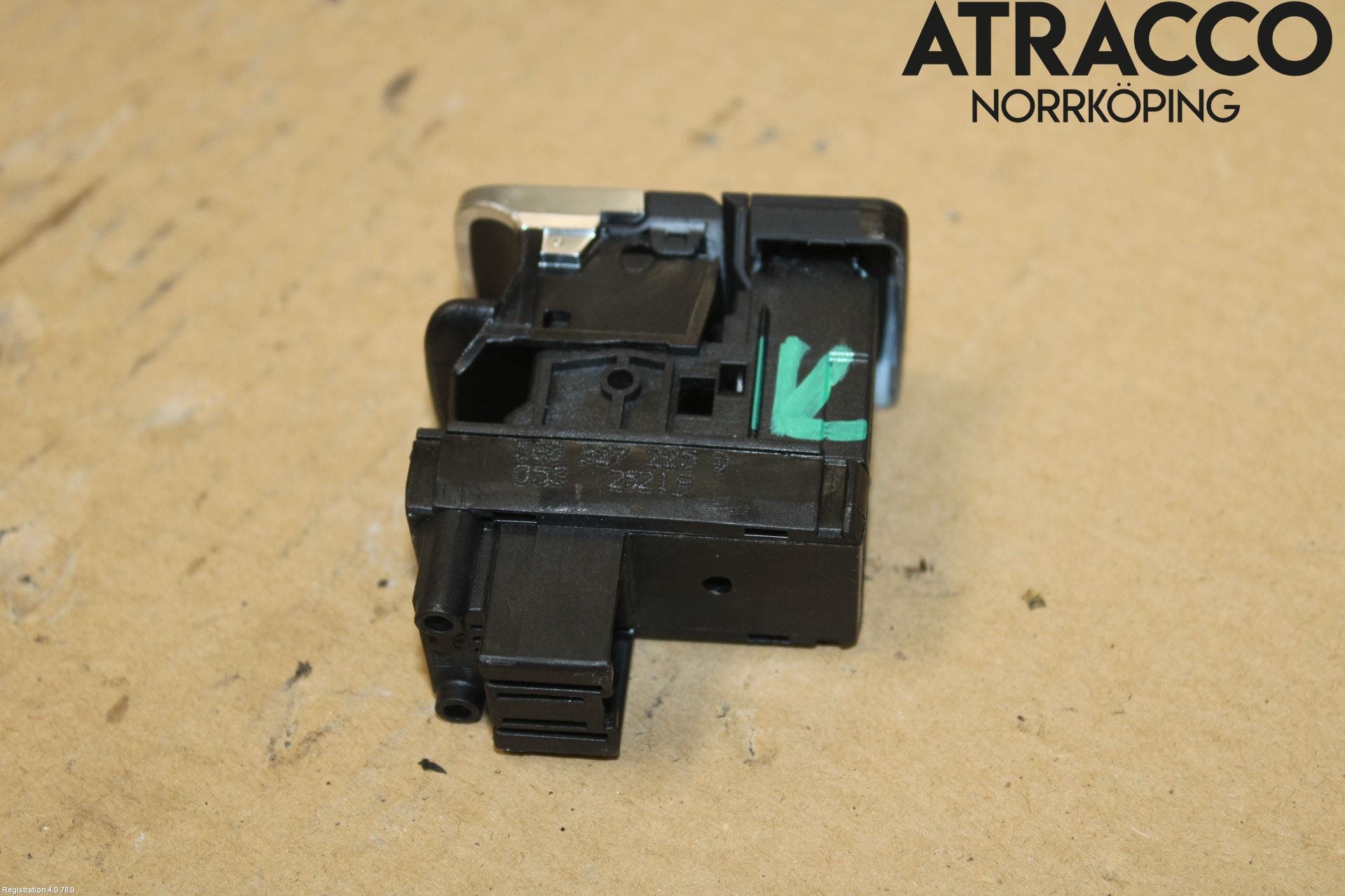 Volkswagen VW GOLF / E-GOLF VII 13-20 Strömställare Parkeringsbroms