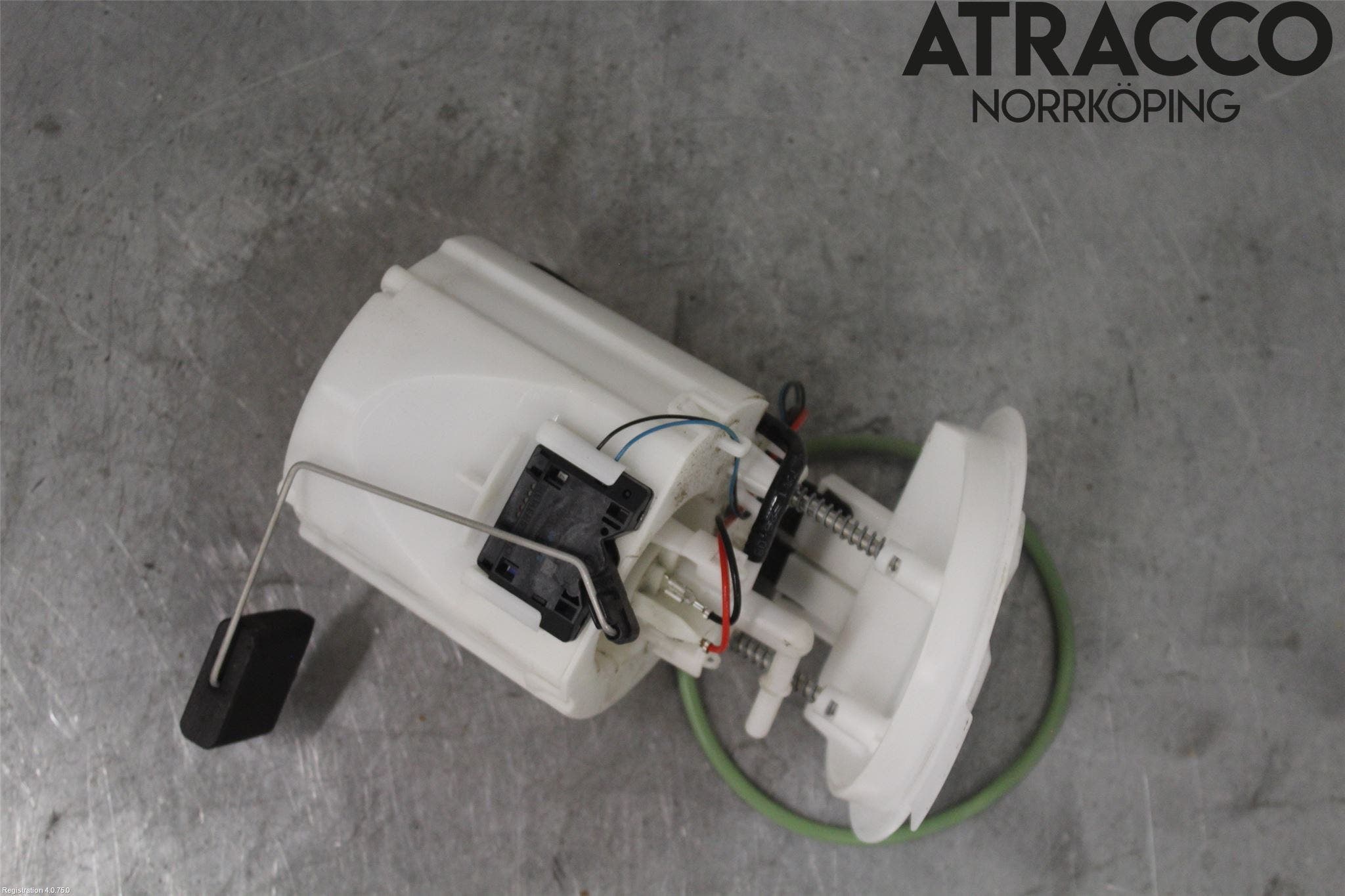 Mercedes-Benz MB C-KLASS (W204) 07-15 Bränslepump El