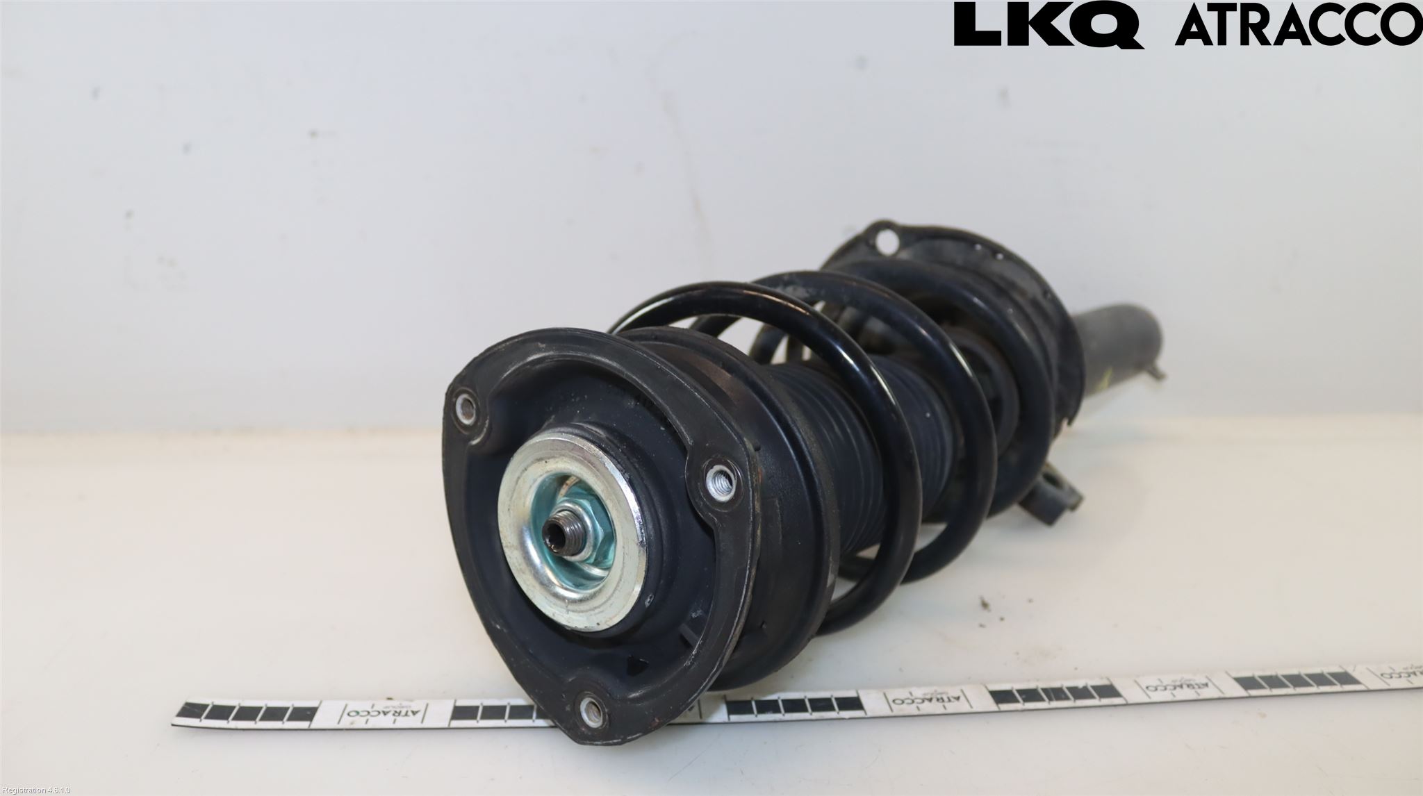 Volkswagen VW PASSAT 15-19 Fjäderben Fram Vänster