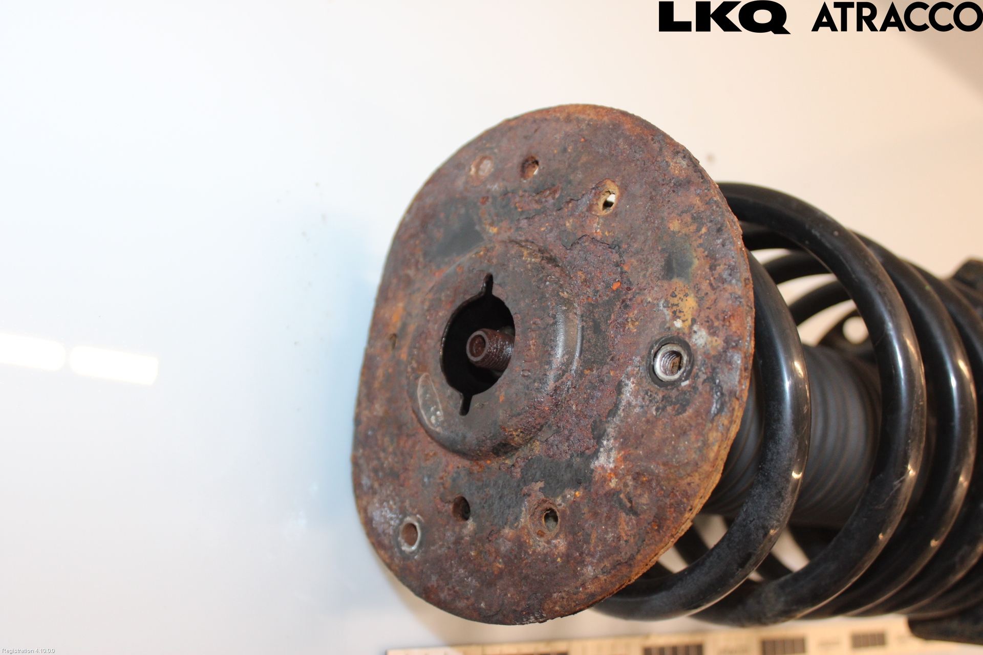 Volvo V70 08-13 Fjäderben Fram Höger