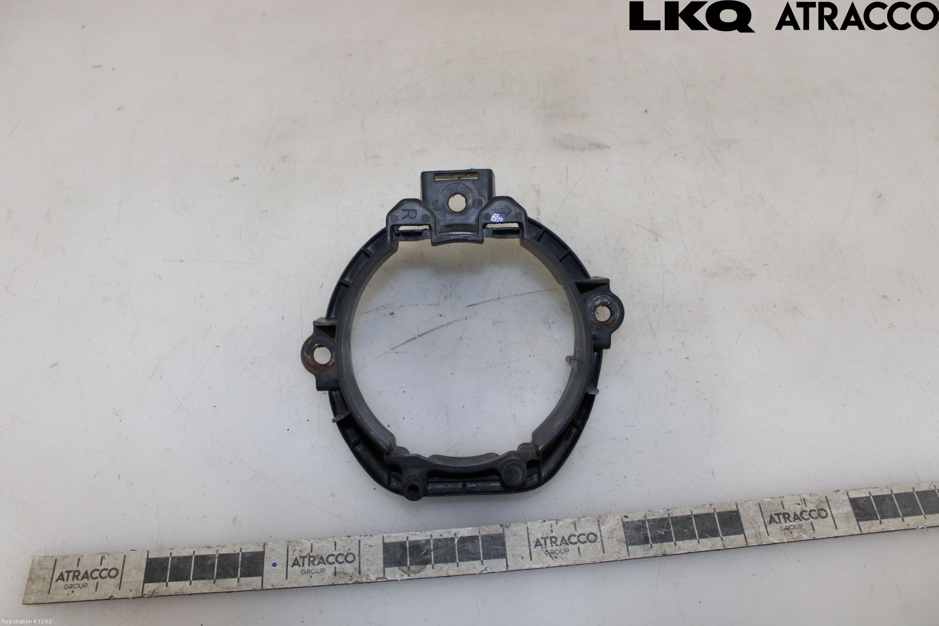 Toyota RAV 4 06-12 Dimljussarg Fram