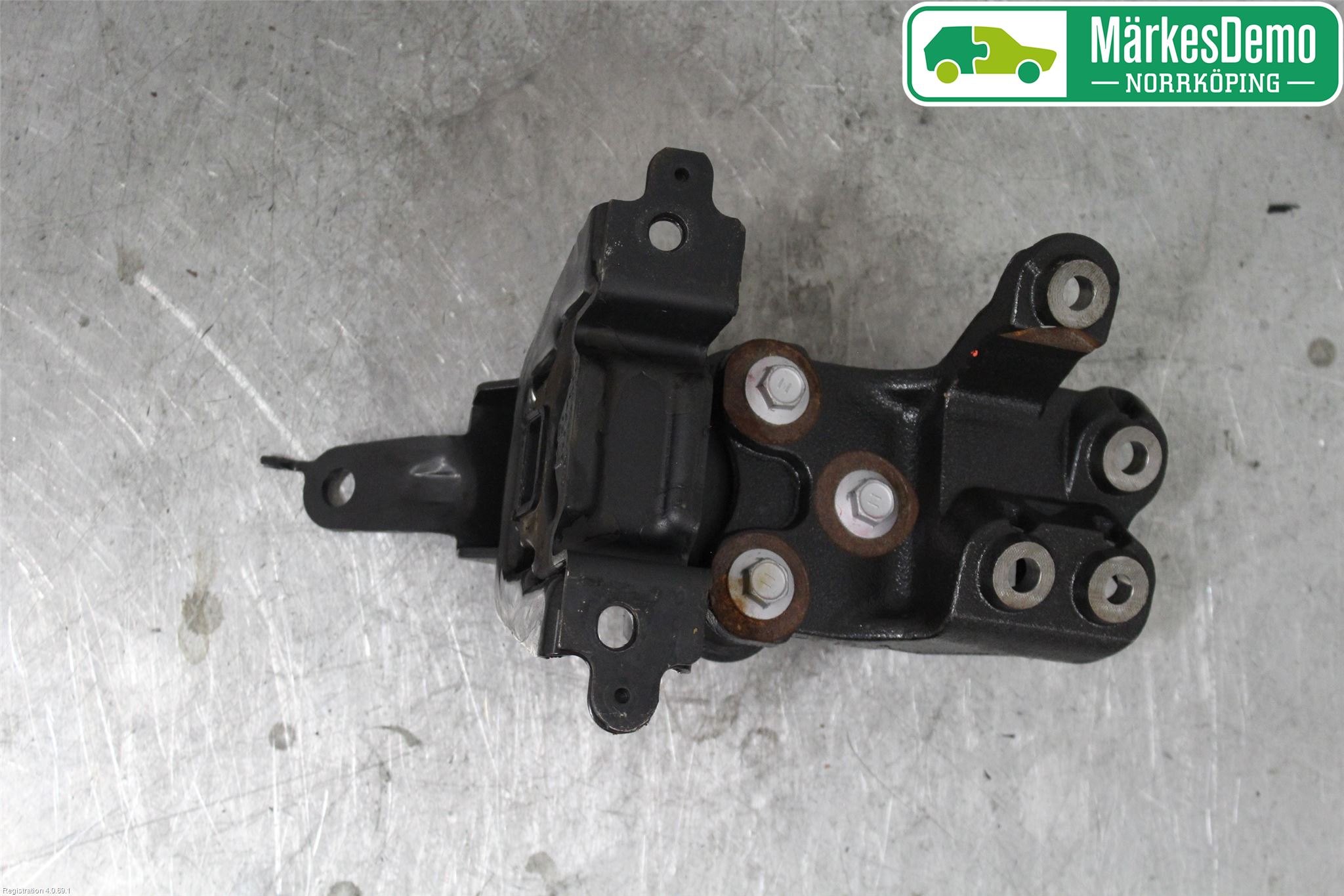 Toyota AYGO 15-21 Växellådsfäste