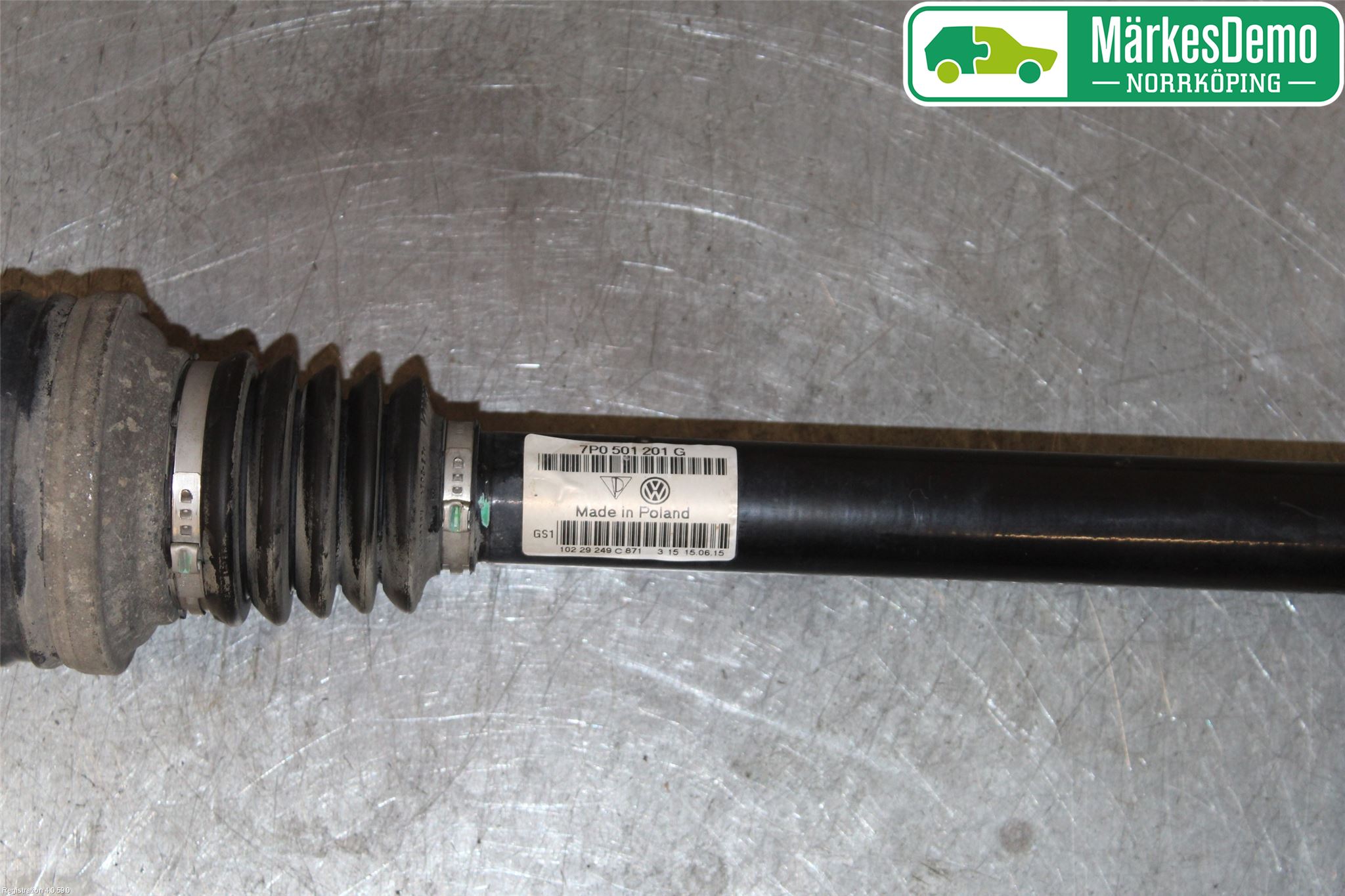Volkswagen VW TOUAREG 7P 11-18 Drivaxel Bak Vänster