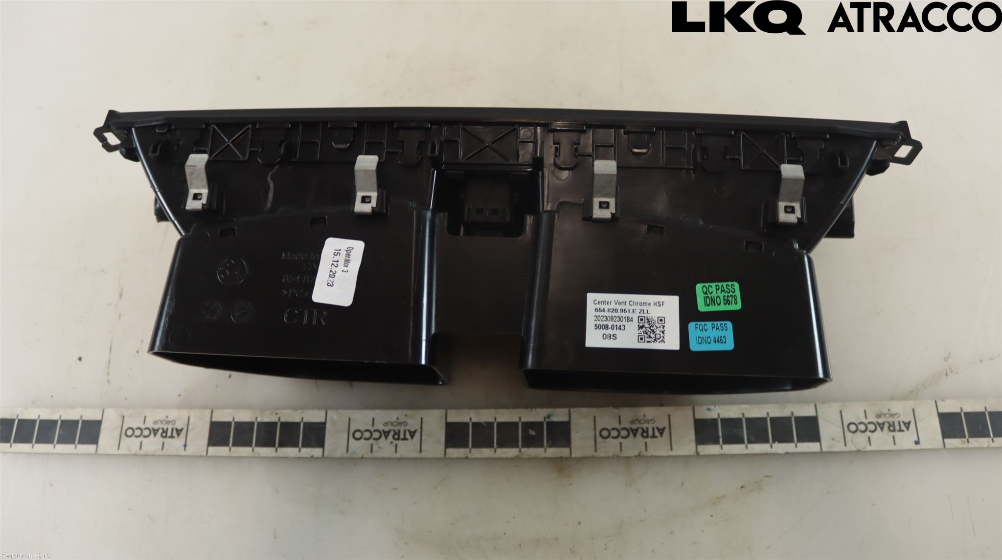 Skoda SCALA 19- Defrosterkanal-Munstycke