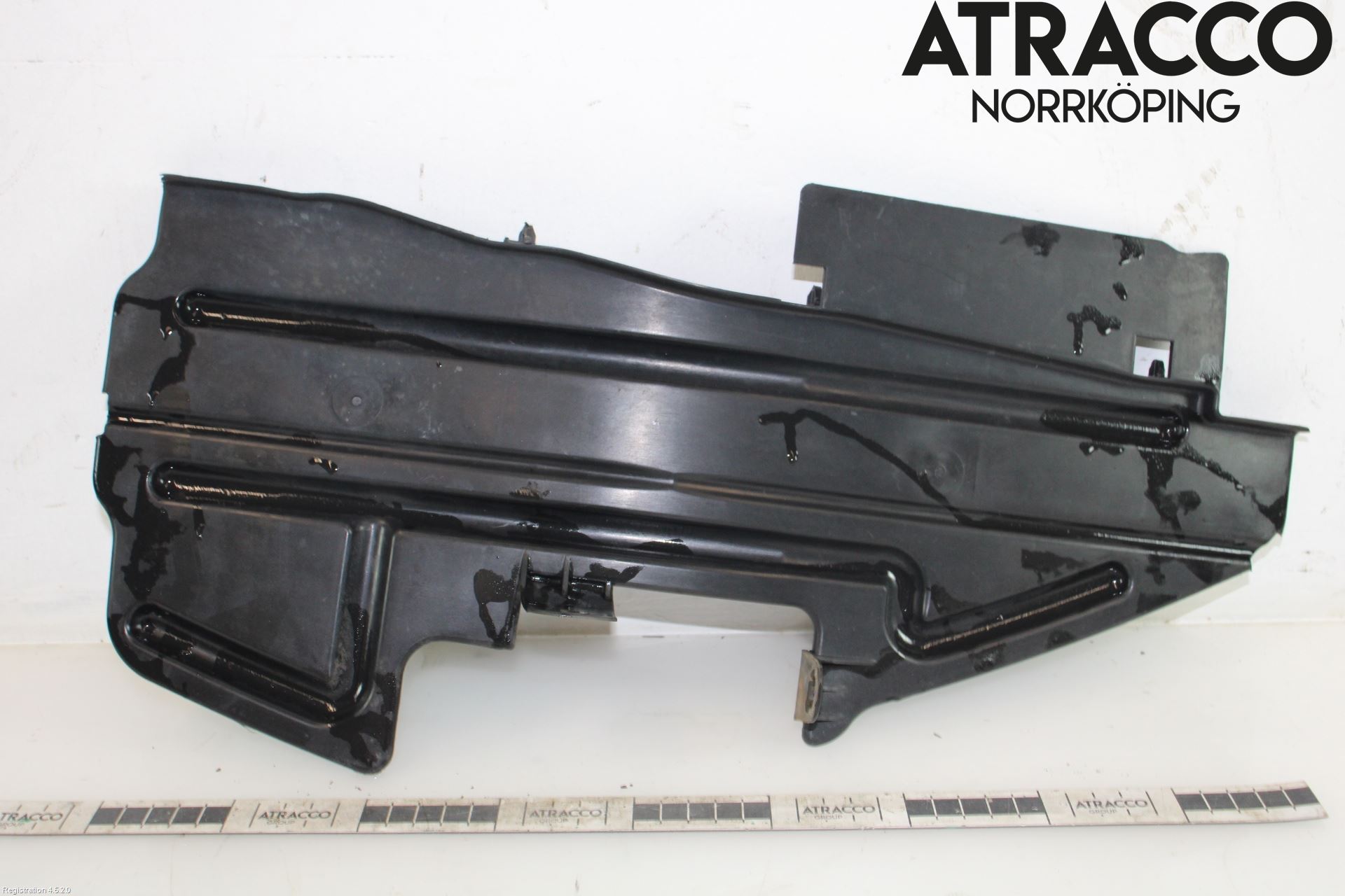 Toyota AVENSIS 03-06 Deflektor Plåt-Plast Kylning