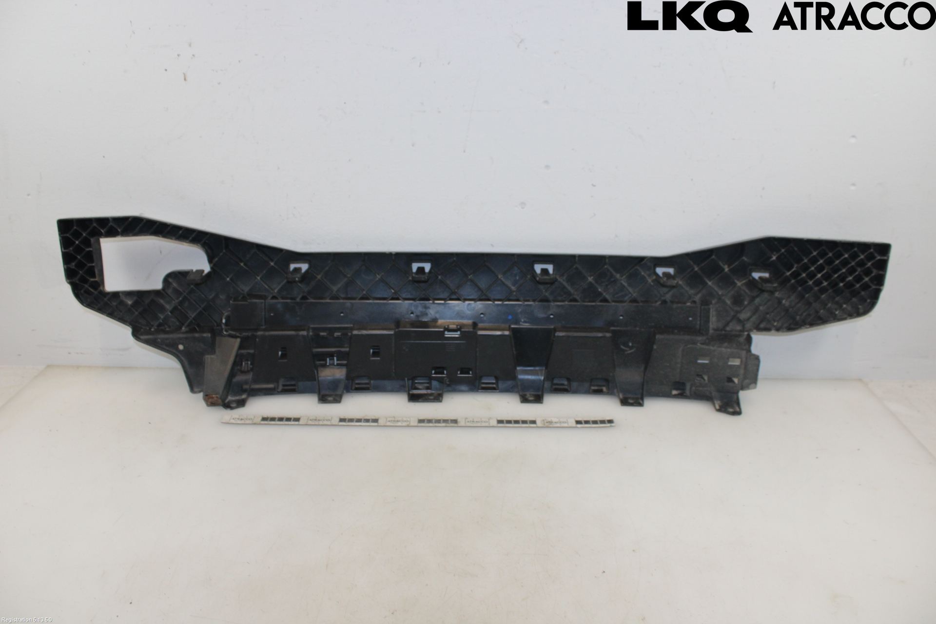 BMW 5 F10/F11/F18 09-17 Stötfångardel Bak Mitt