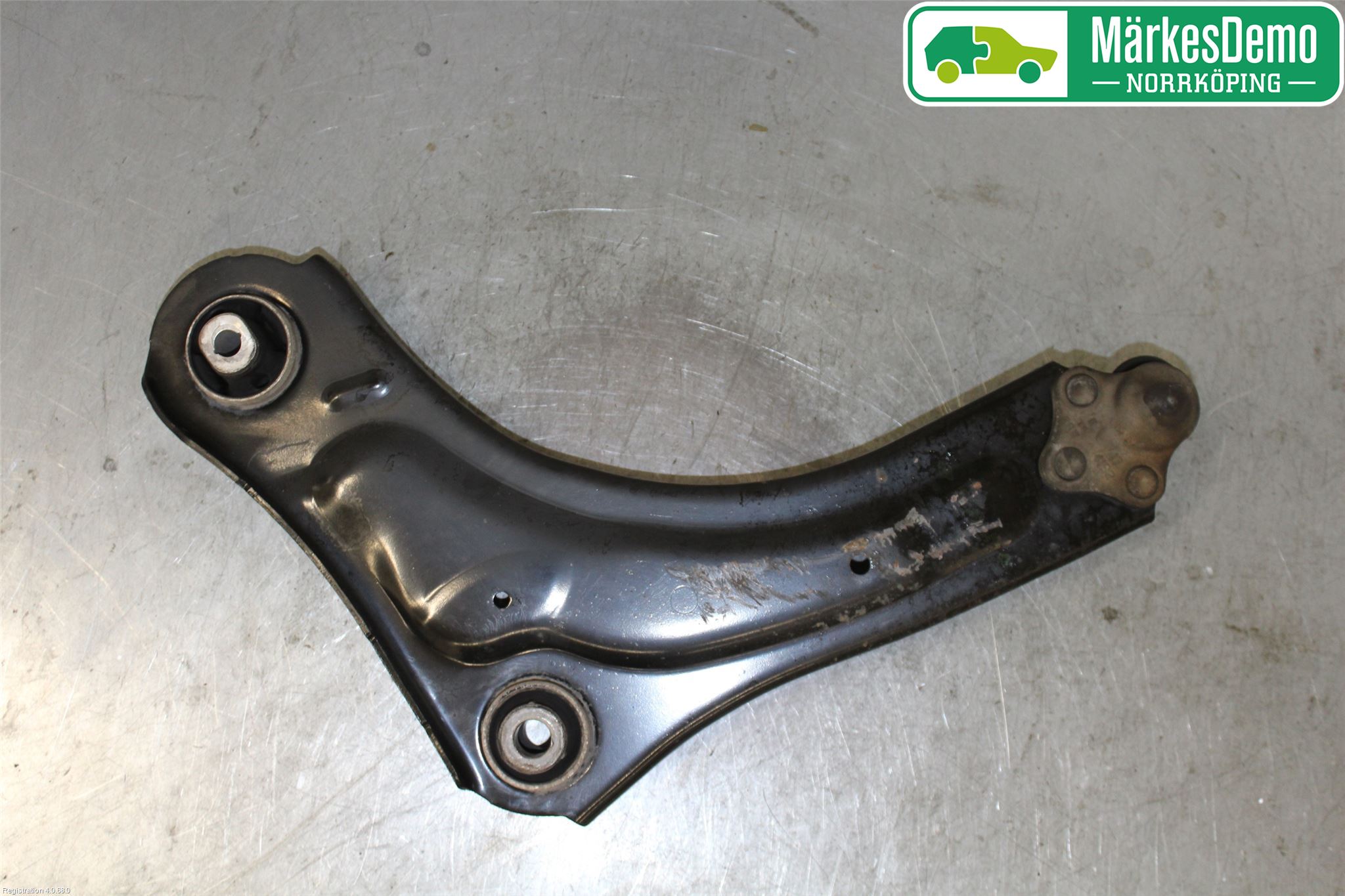 Renault MEGANE III 09-15 Bärarm Fram Undre Hö