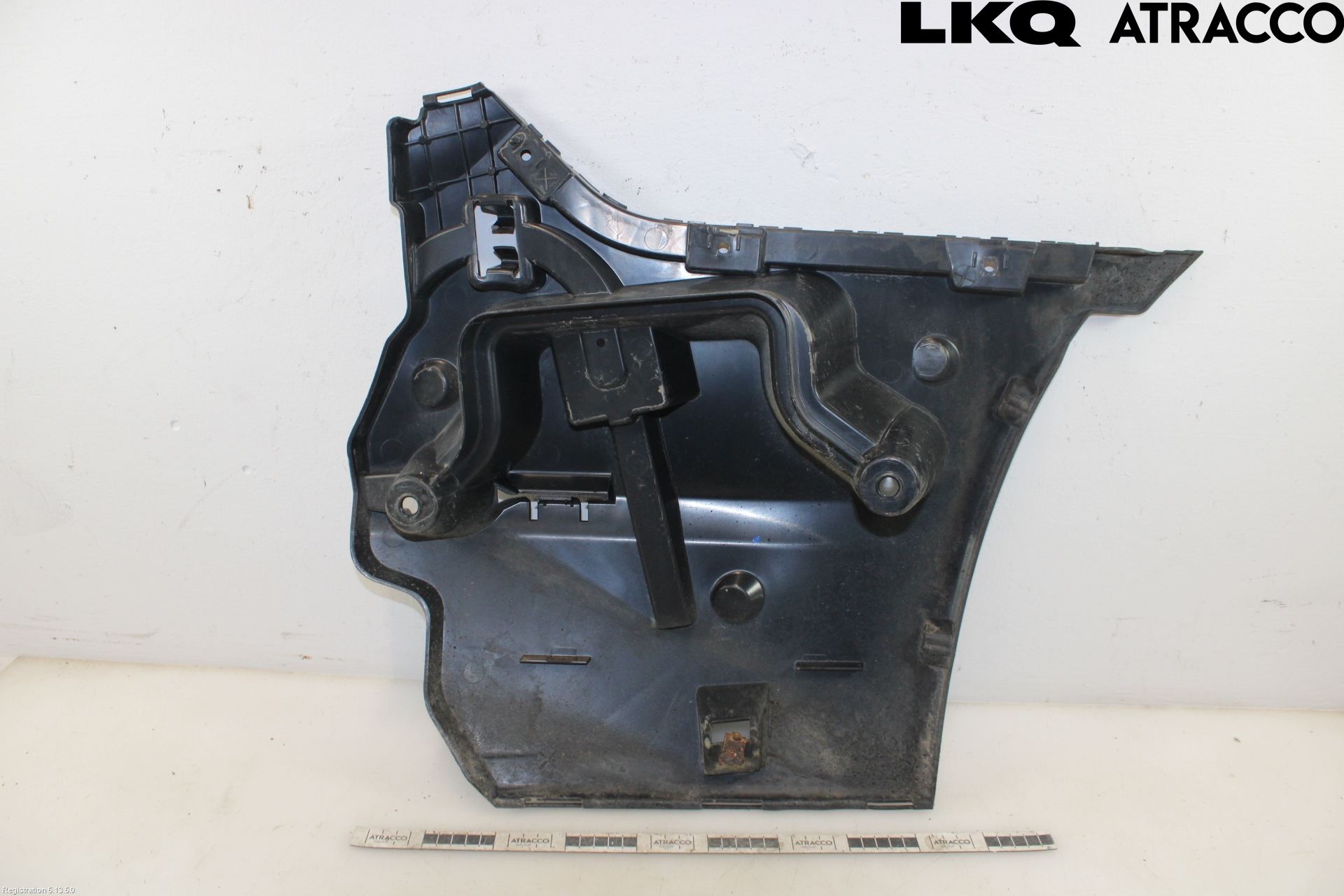BMW 5 F10/F11/F18 09-17 Stötfångarfäste Bak Vä