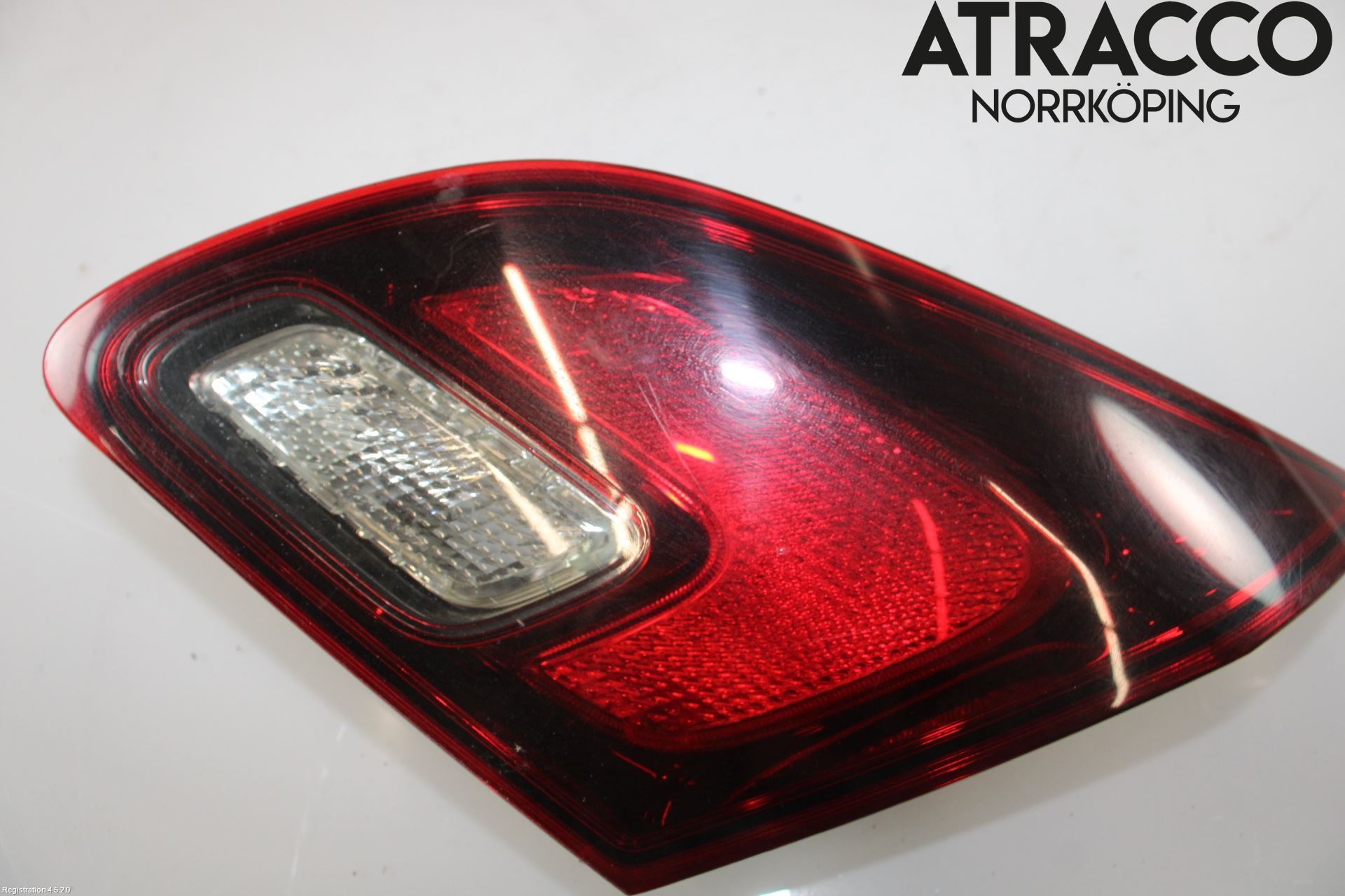 Opel ASTRA J 10-15 Bakljus Lucka Hö