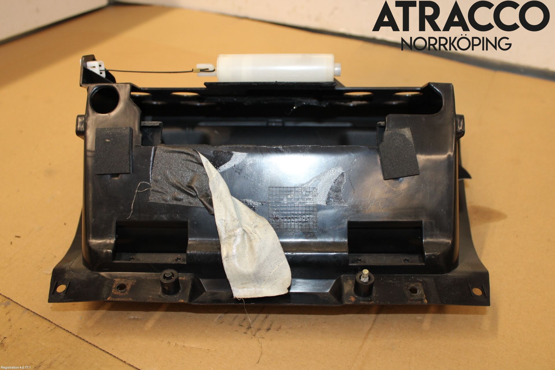 Jaguar XJ X308        98-02 Handskfack