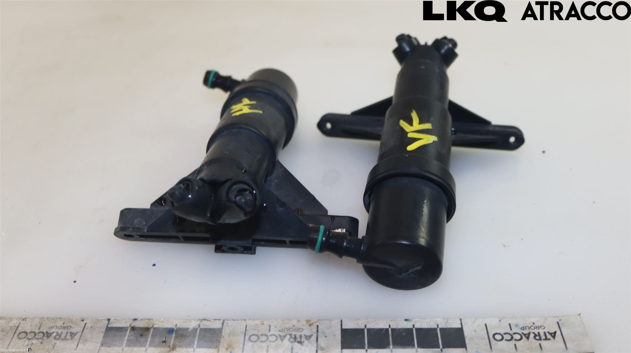 BMW 5 E60/61 Sed/Tou 02-10 Spolarmunstycke Strålkastare