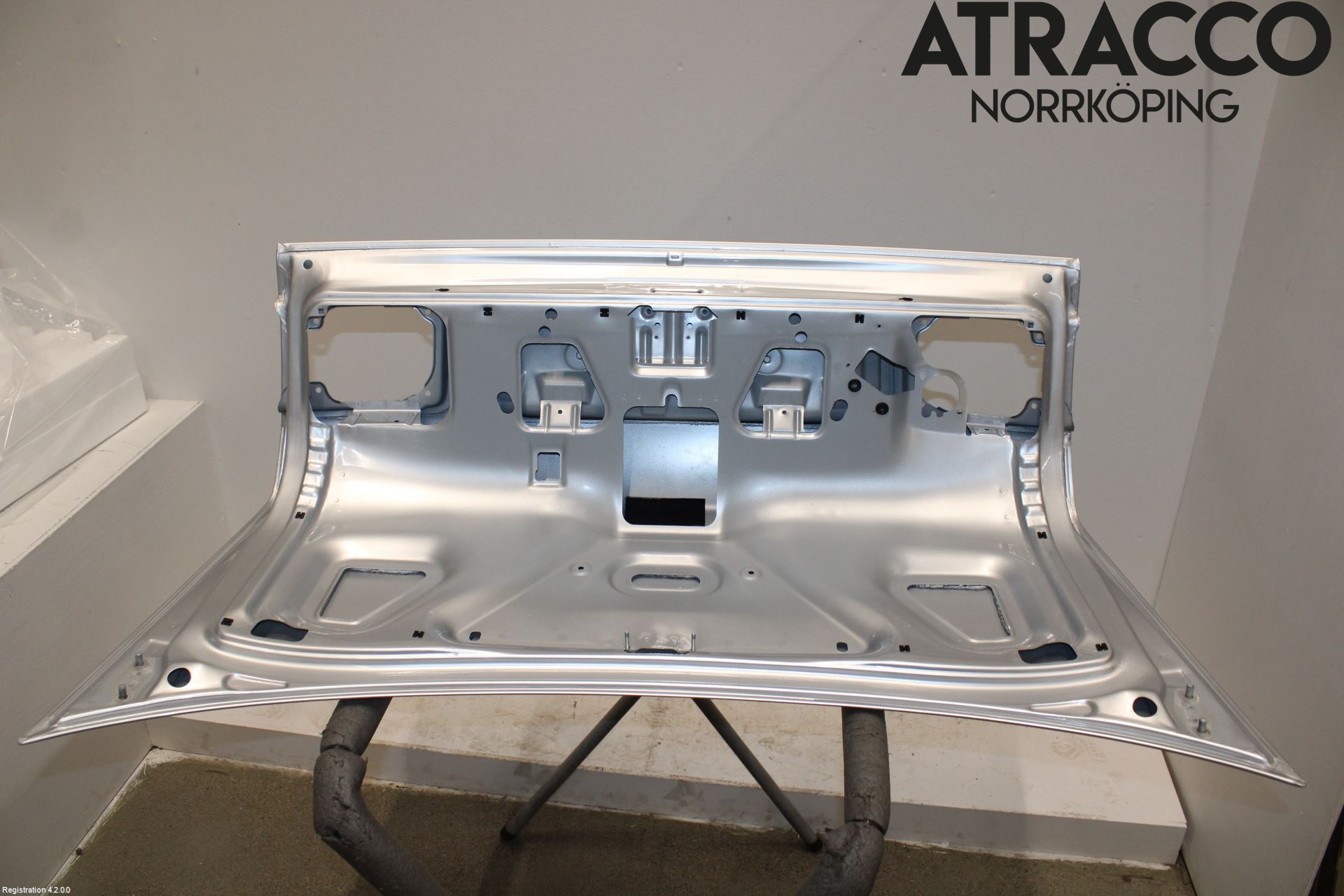 Audi A8/S8 4D 94-02 Baklucka (Ej Med Ruta)