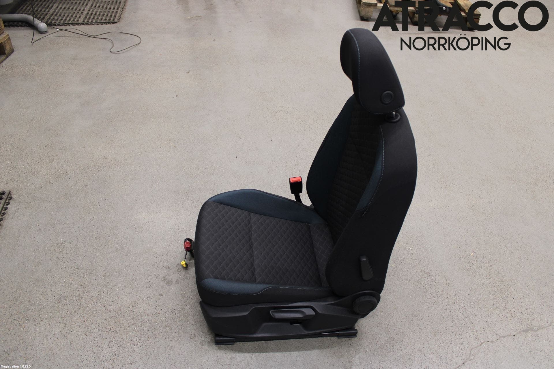 Volkswagen VW GOLF / E-GOLF VII 13-20 Inredning Stol Fram Vä