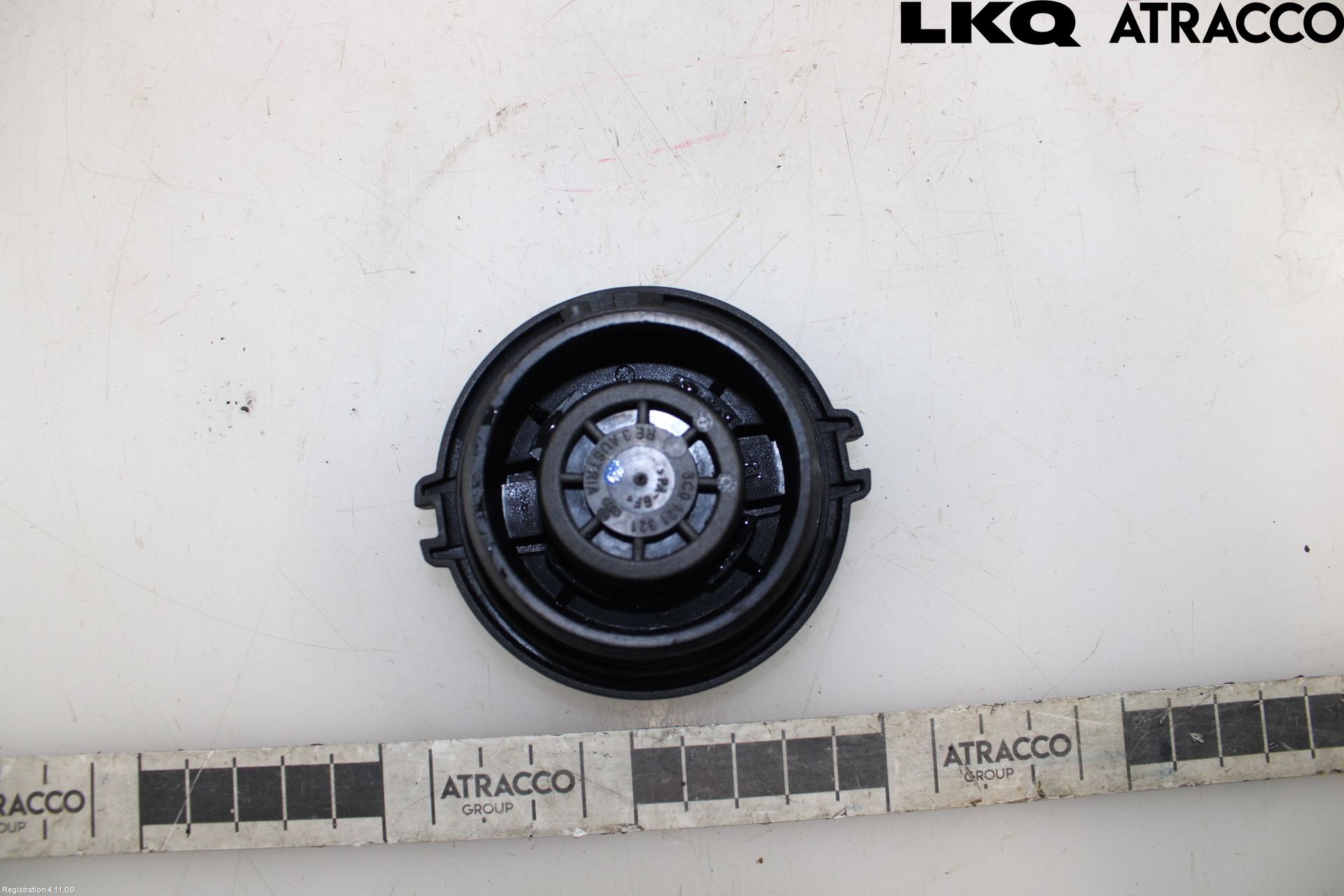 Volkswagen VW PASSAT 15-19 Expansionstank Lock