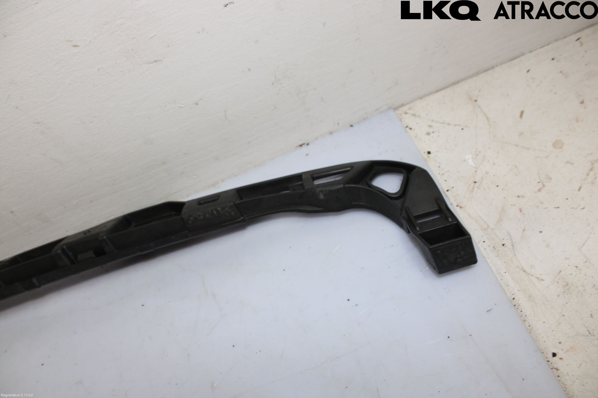 Volkswagen VW GOLF VI 09-13 Stötfångardel Bak Mitt