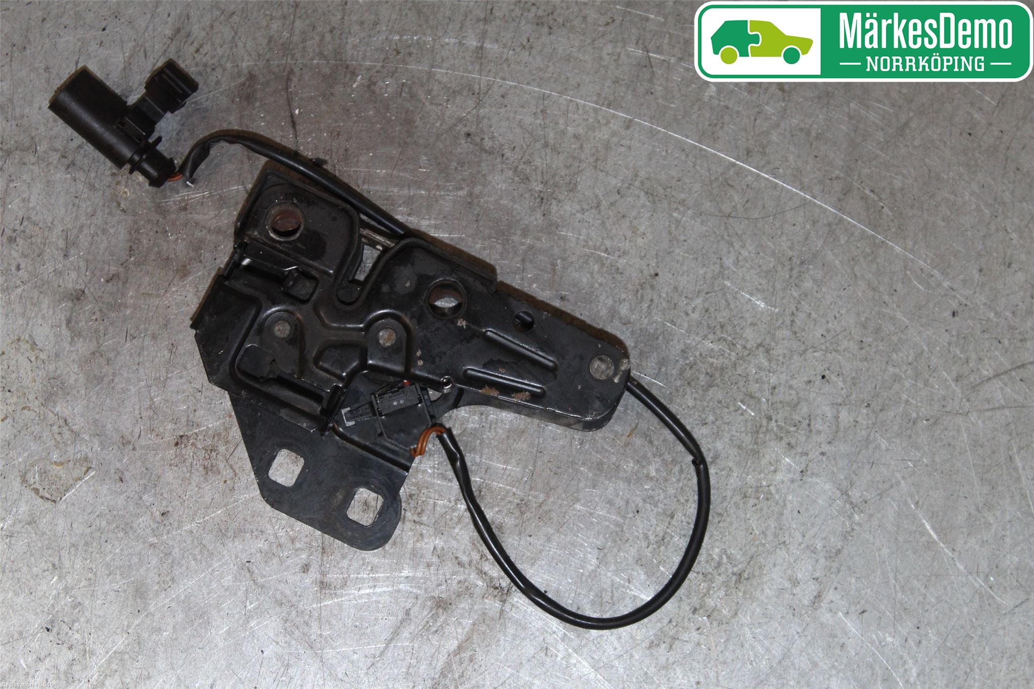 Audi A6/S6     05-11 Huvlås