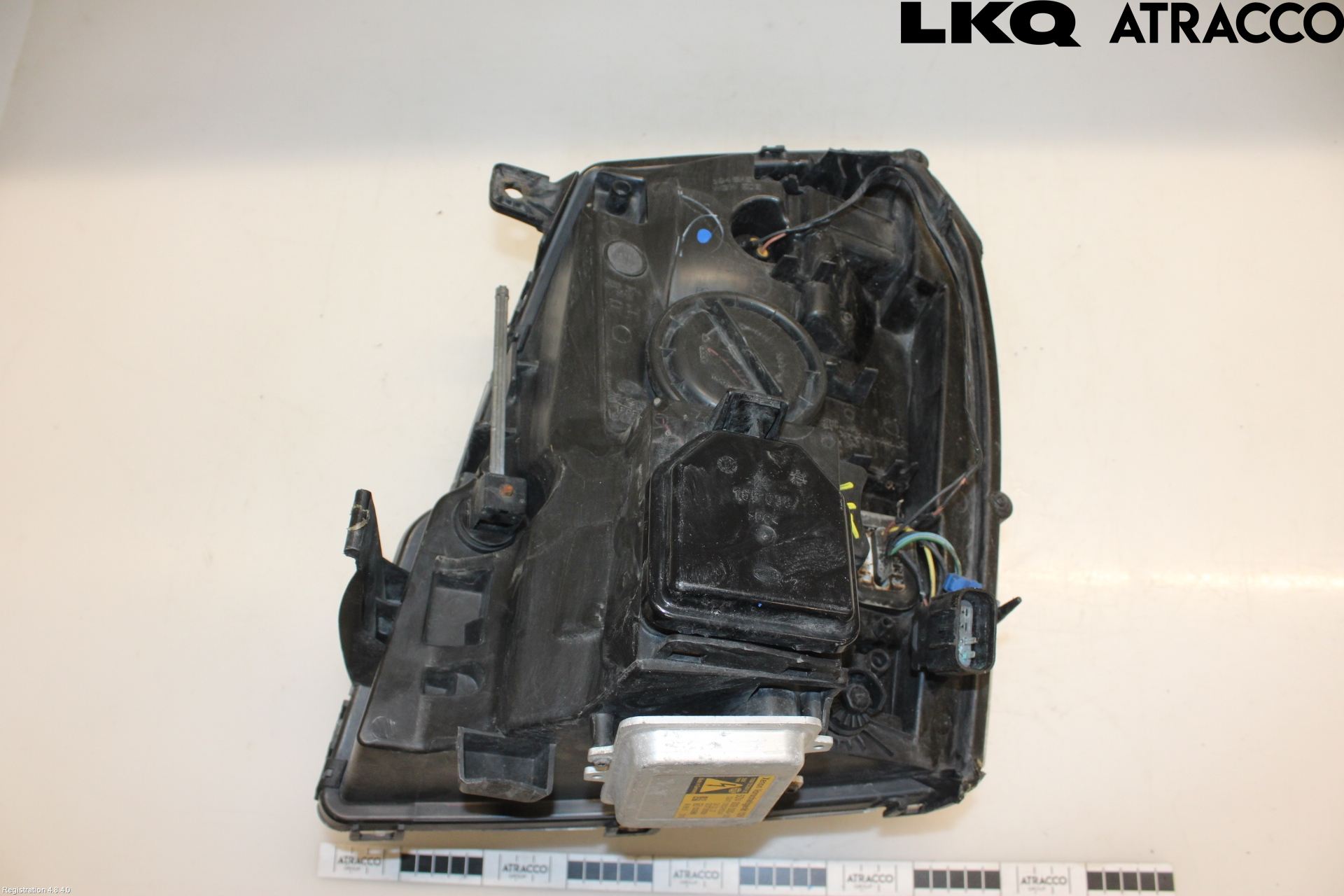 Cadillac ESCALADE Strålkastare Höger