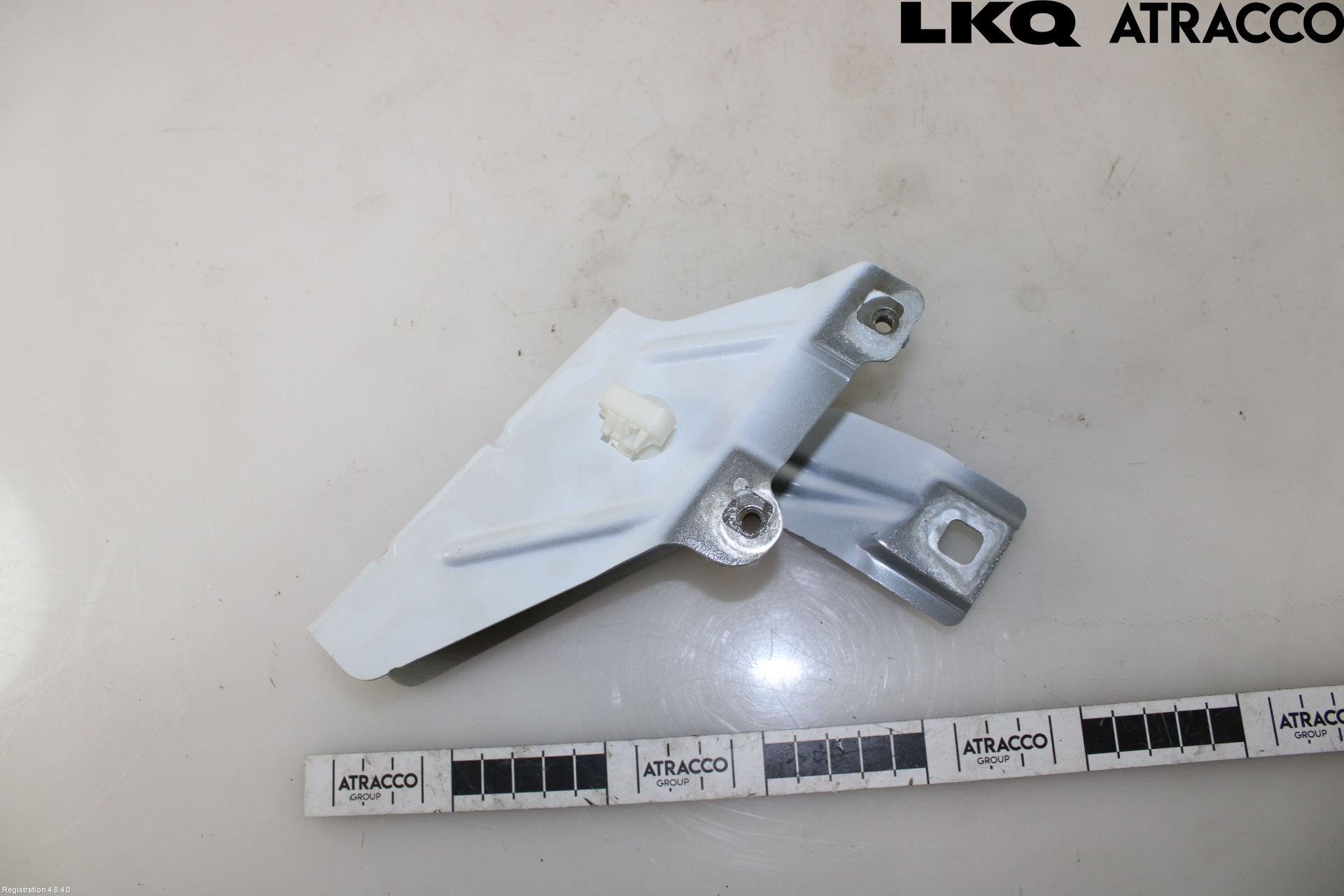 Renault EXPRESS 21- Skärmfäste Fram Vä