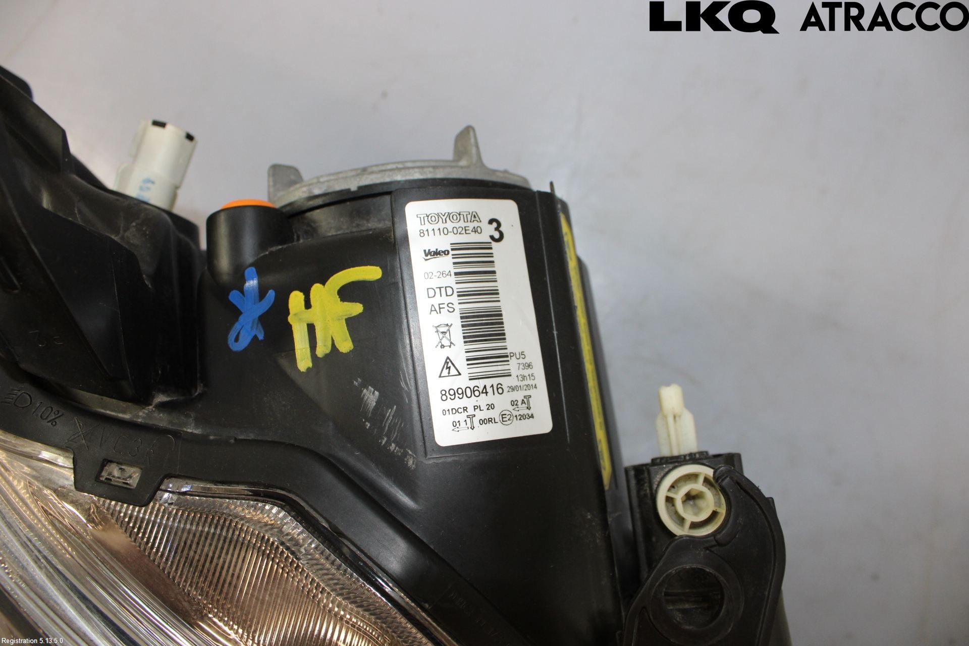 Toyota AURIS 13-19 Strålkastare Höger