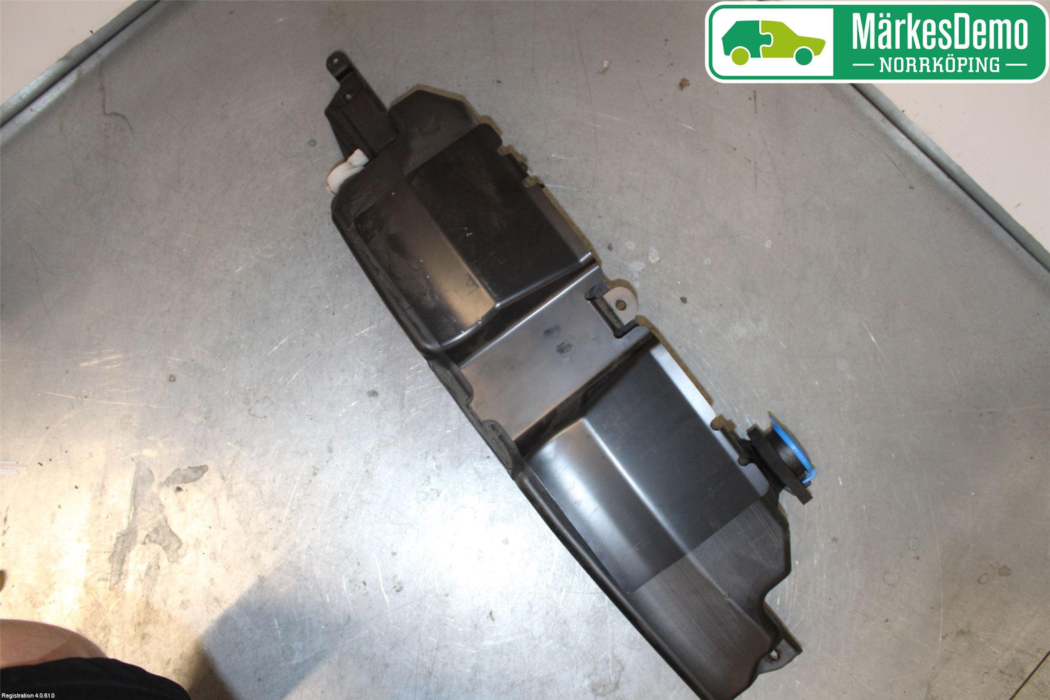 Jaguar F-TYPE Spolartank Baklucka