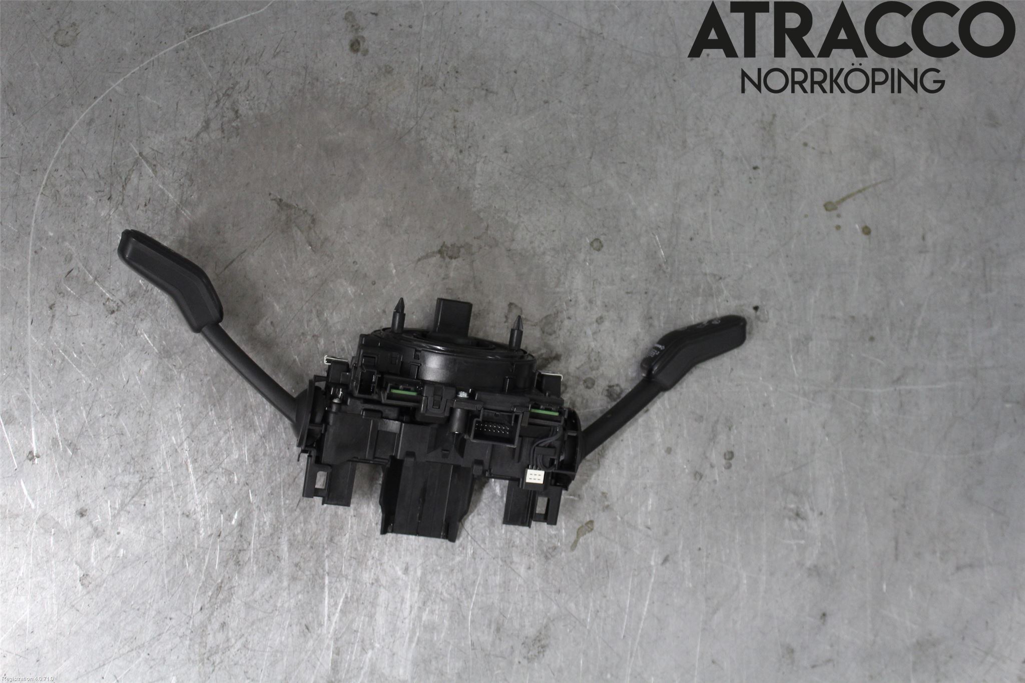 Volkswagen VW GOLF / E-GOLF VII 13-20 Spakcentral