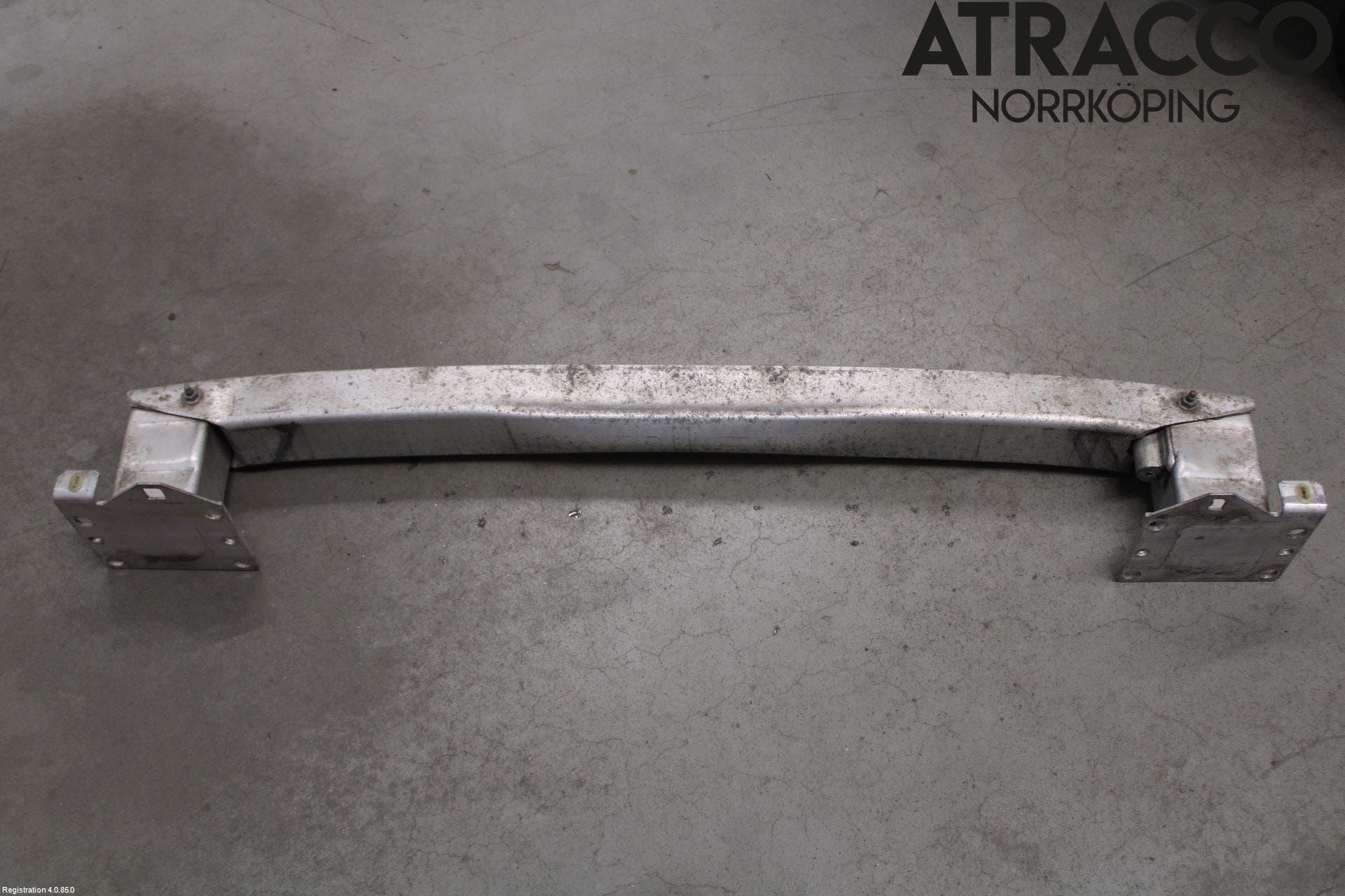 Peugeot 308 08-13 Stötfångarbalk Fram