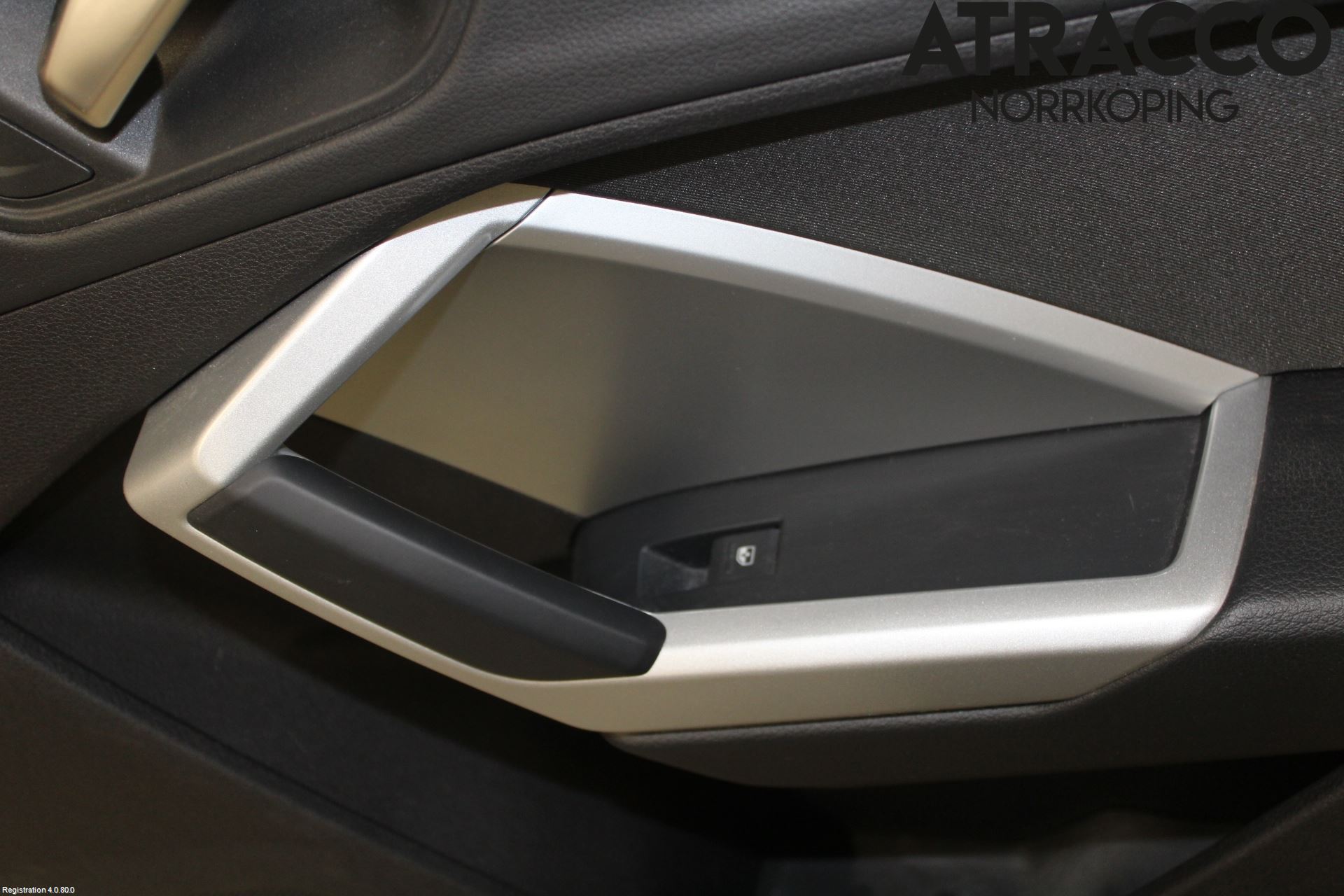 Audi Q3 F3 19- Dörrklädsel Hö