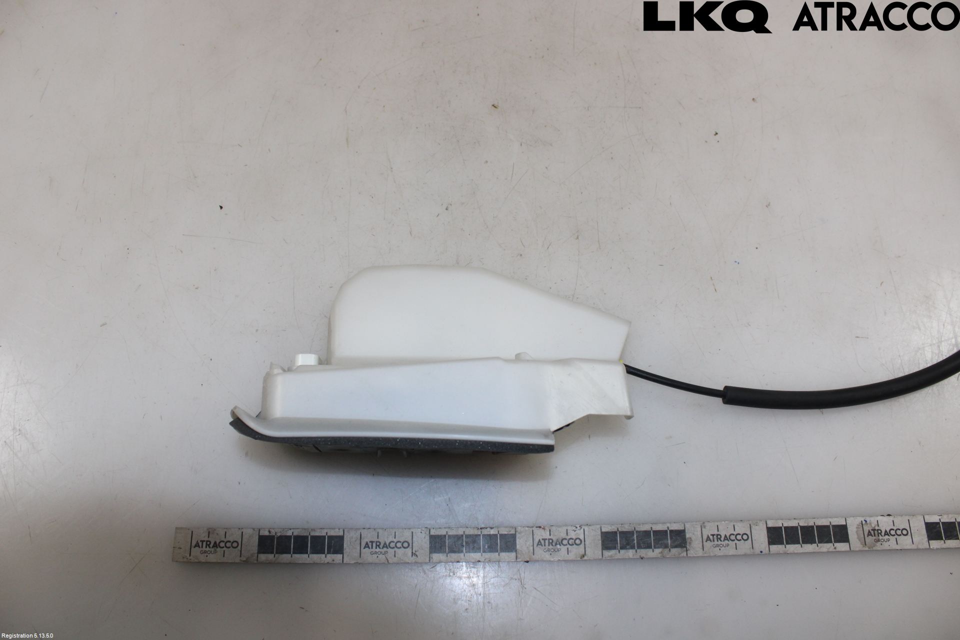 Tesla MODEL 3 17- Låskista-Dörrlås