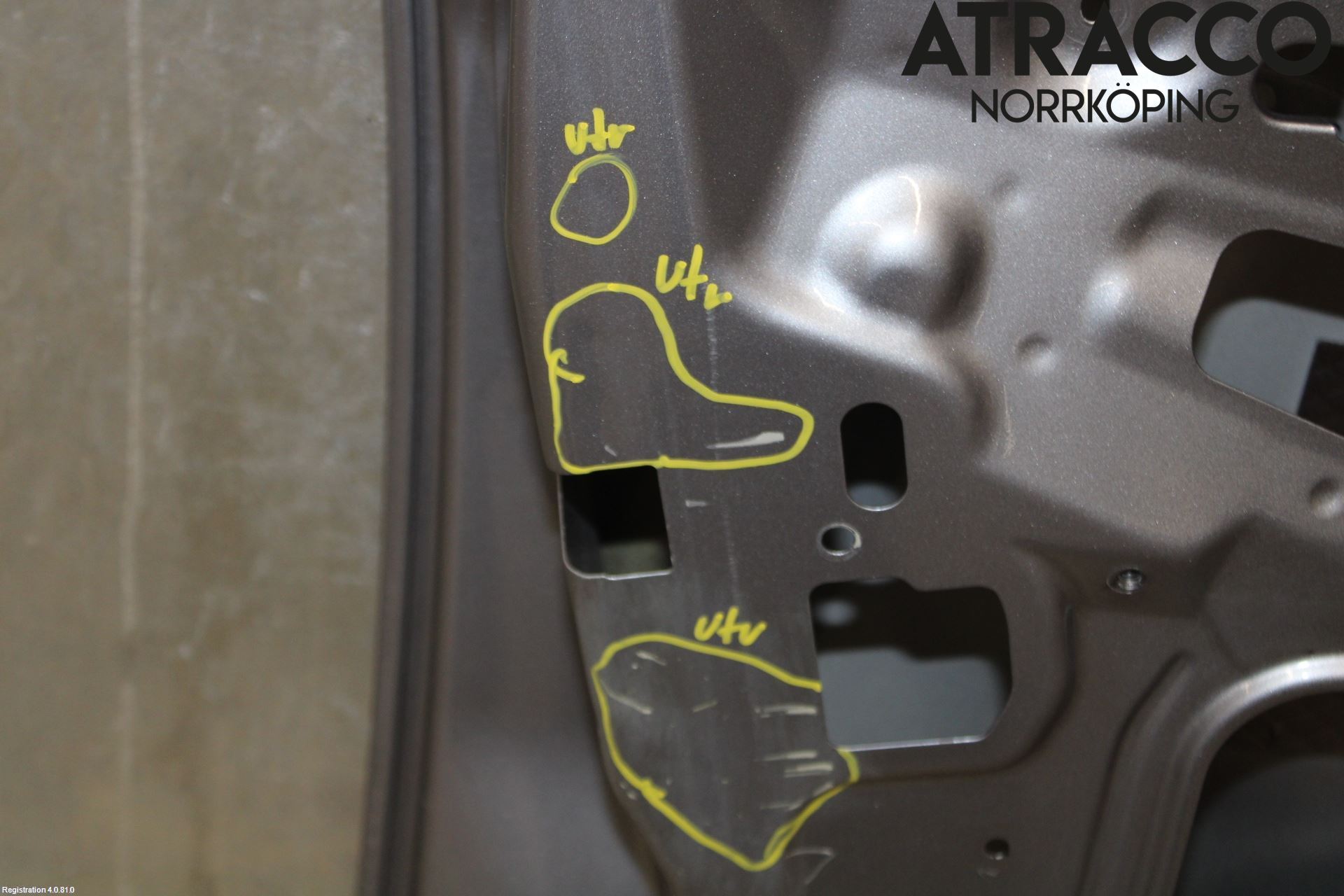 BMW X3 E83     03-10 Dörr Fram Vänster