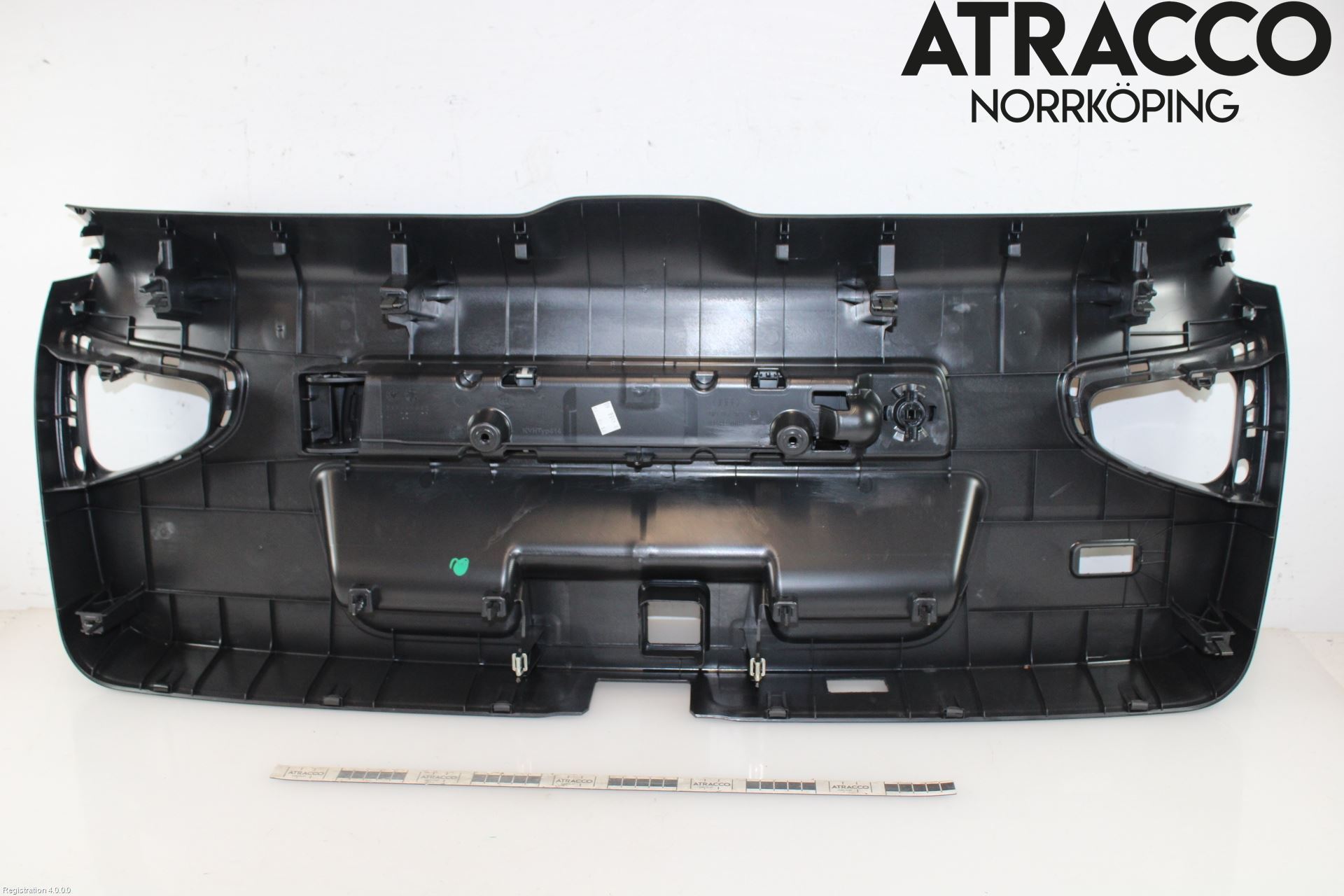 Audi A4/S4 B9 20- Inredning Bakluckeklädsel