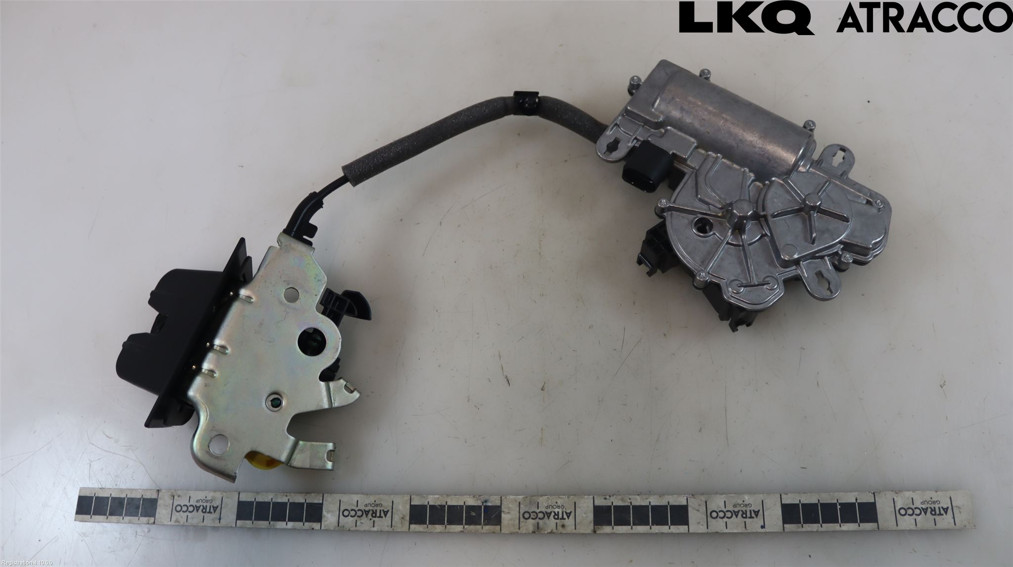 Audi A6 F2/C8 19- Bakluckeöppnare Automatisk