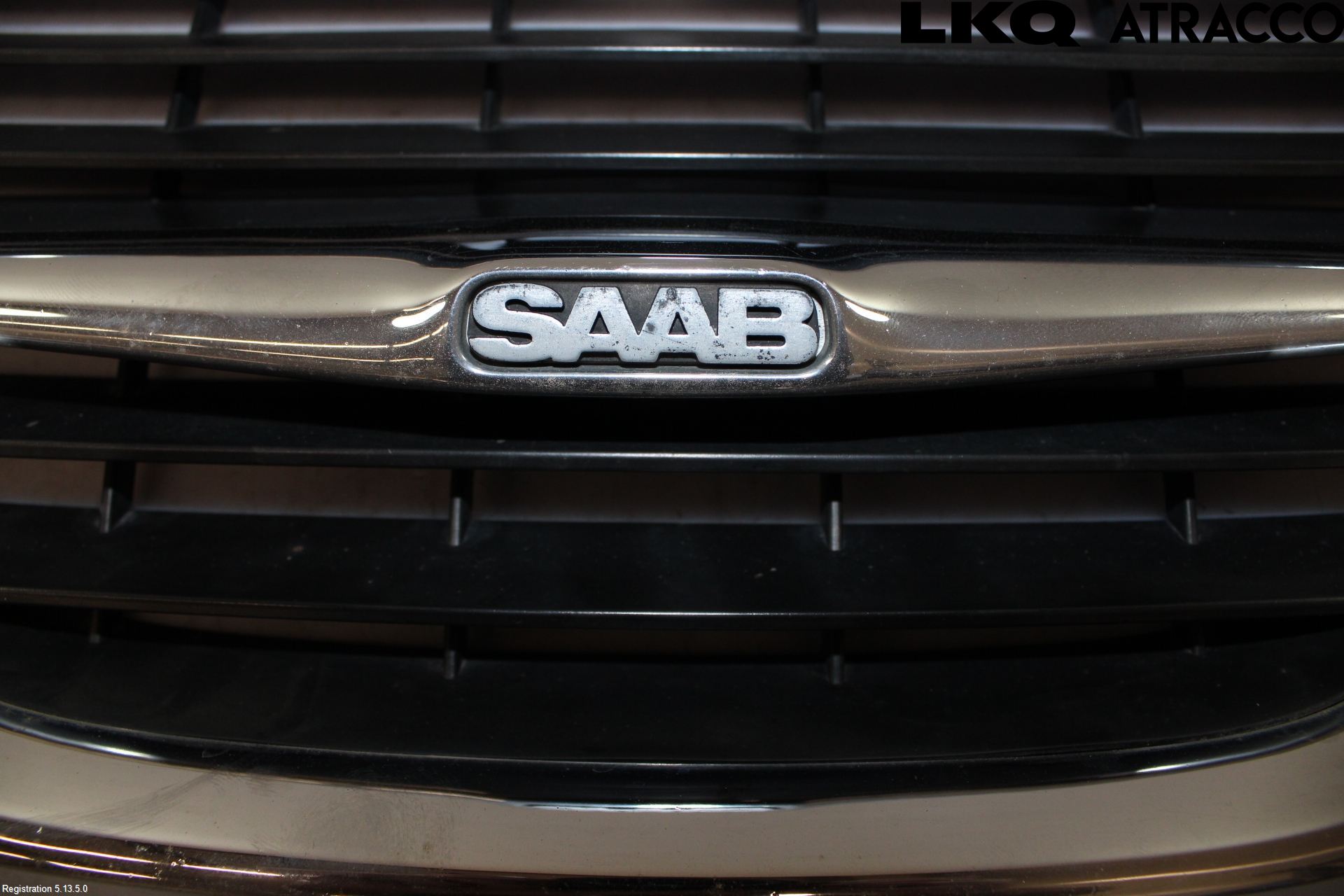 Saab 9-5 -05 Grilldel Mitt