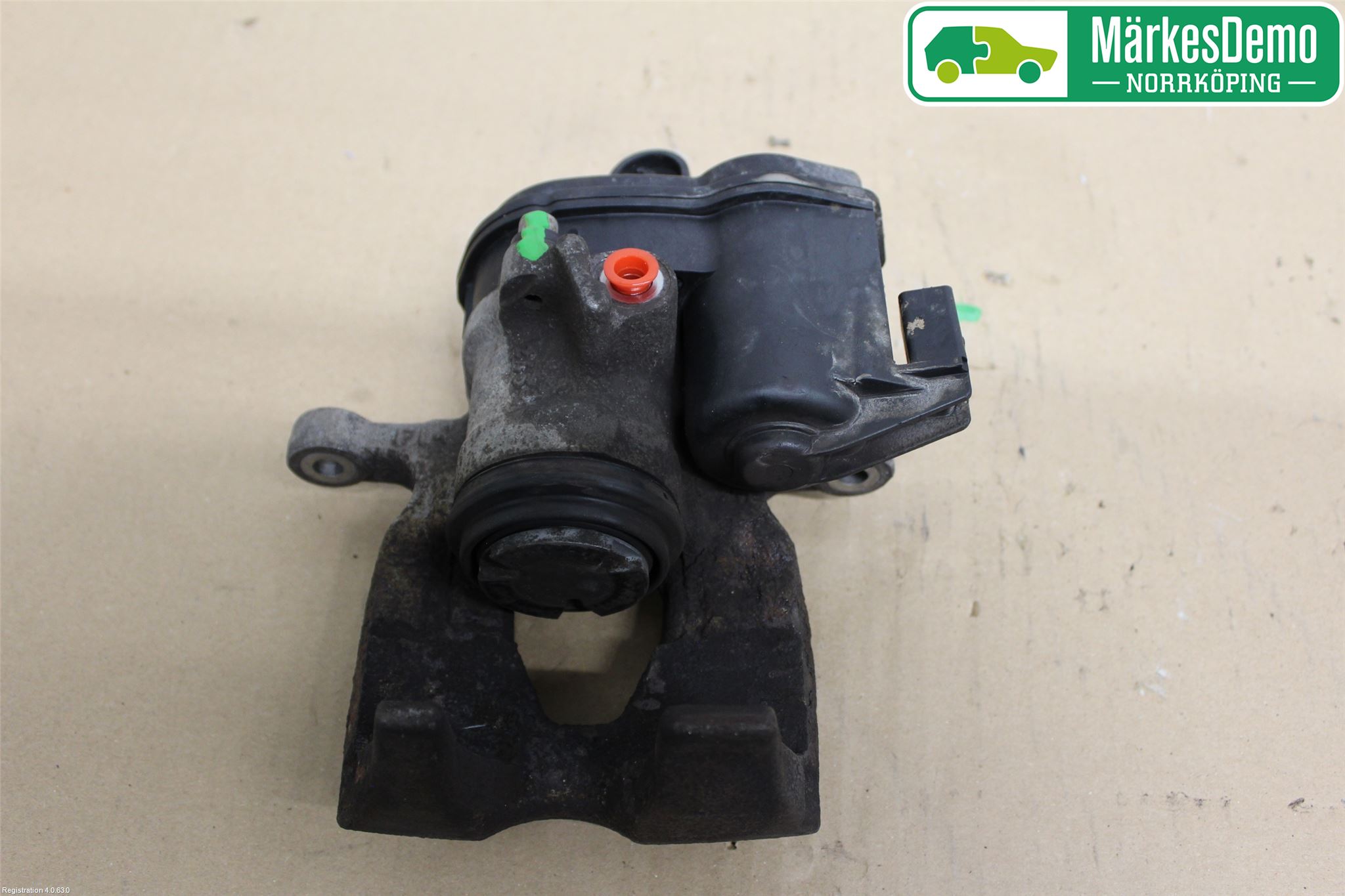 Audi A4/S4 B9 16-19 Bromsok Bak Höger